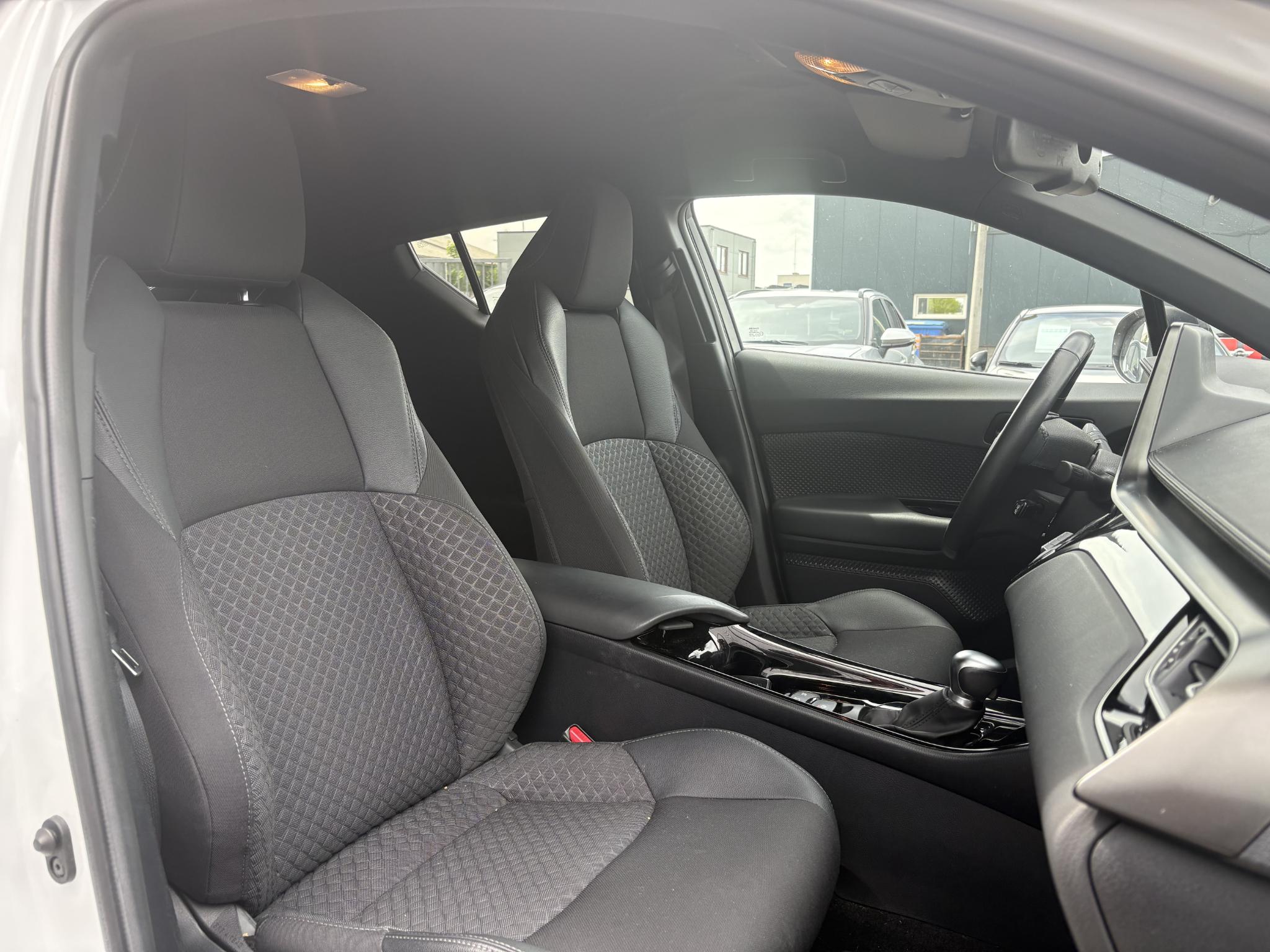 Foto van Toyota Toyota C-hr