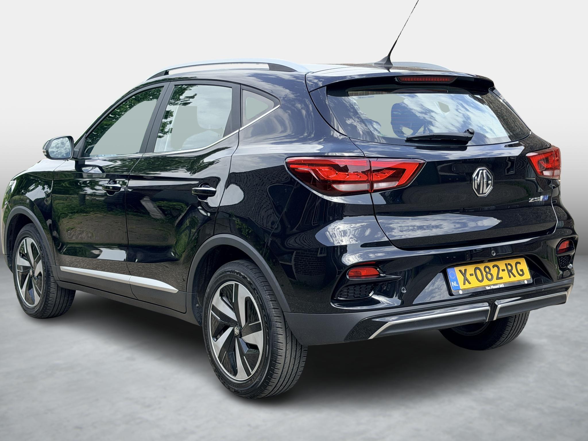 Foto van MG MG ZS Ev