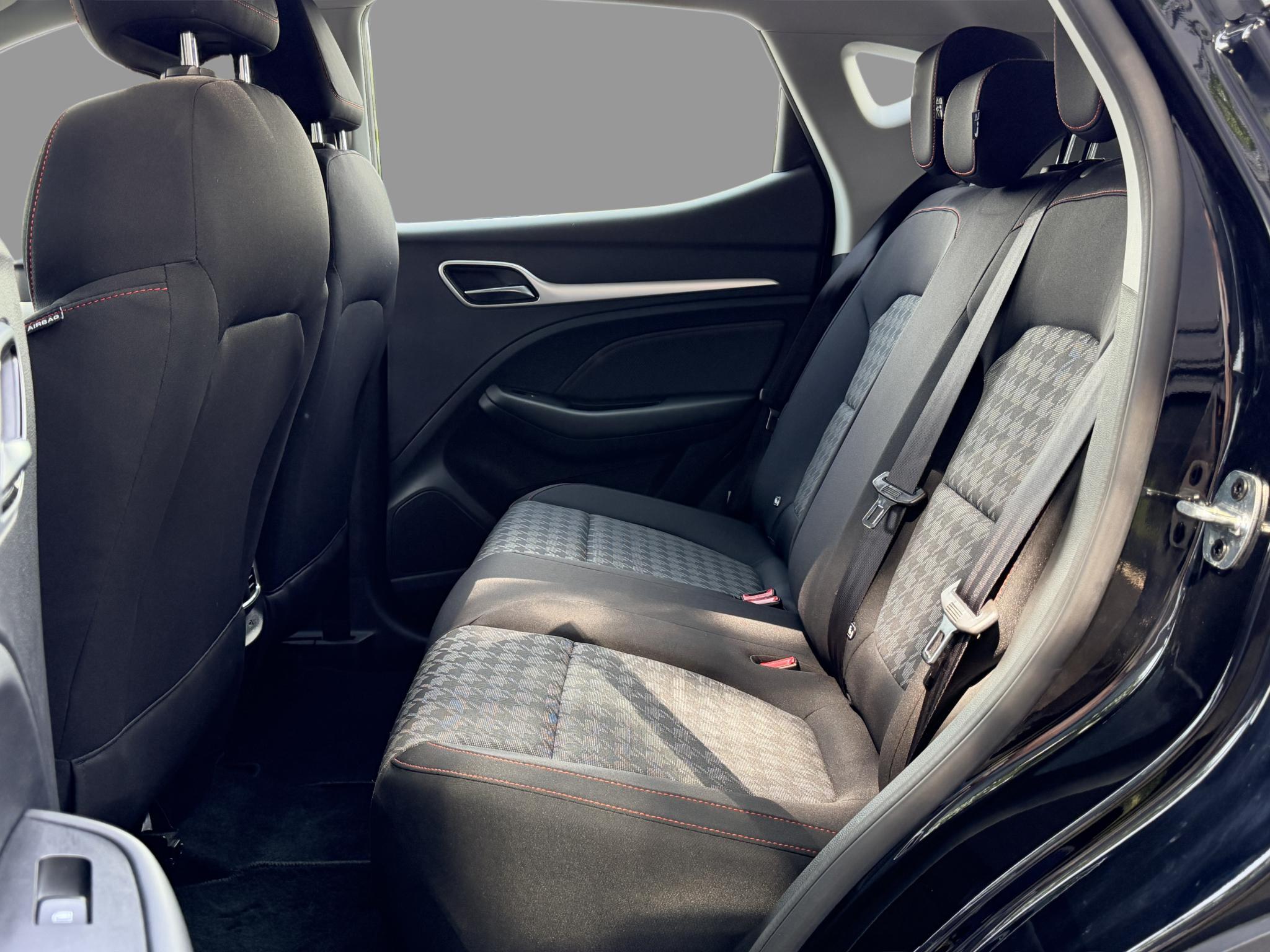 Foto van MG MG ZS Ev