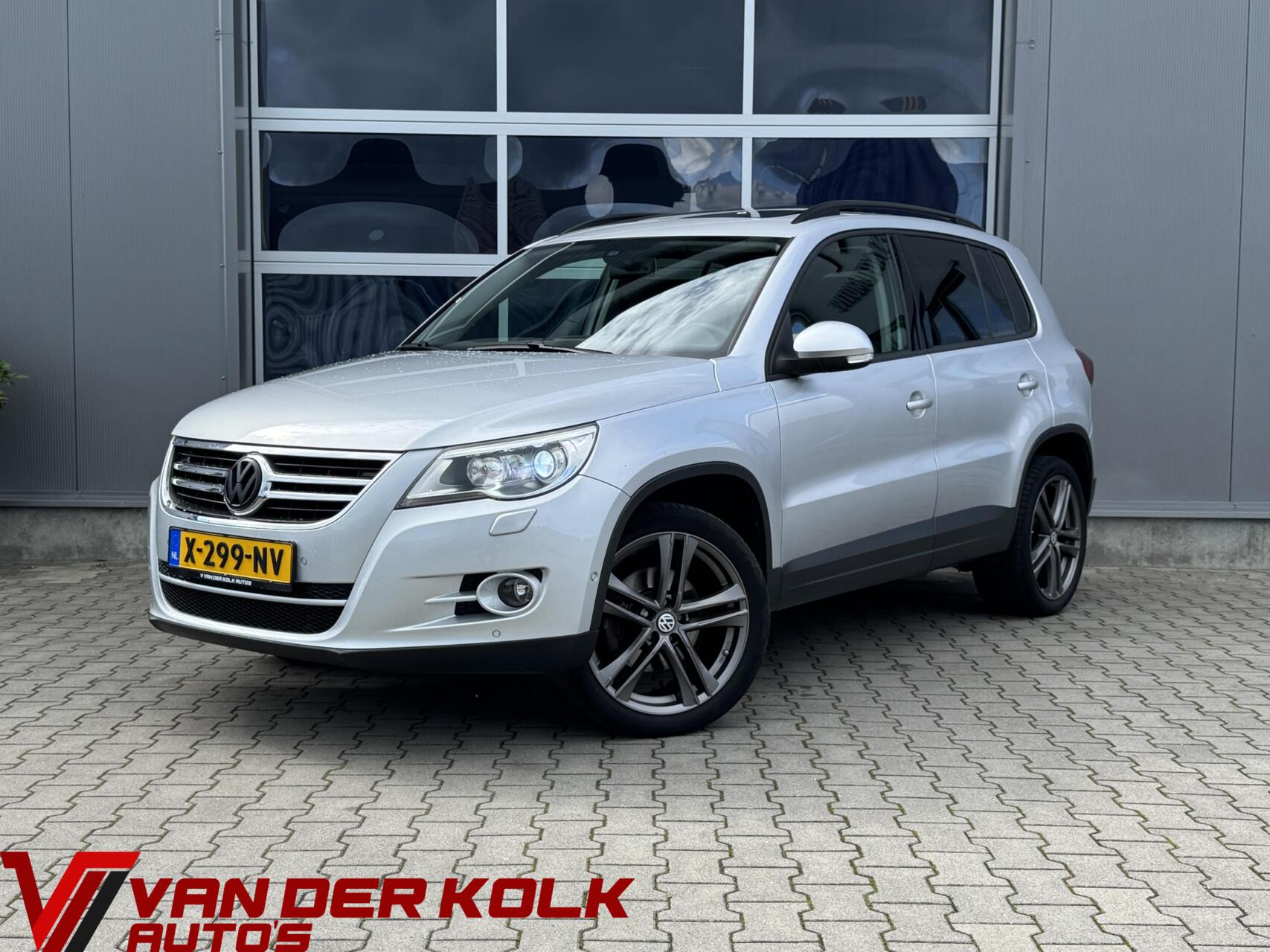 Volkswagen Tiguan 2.0 TSI Sport&Style 4Motion | Panorama 2009 - voorkant