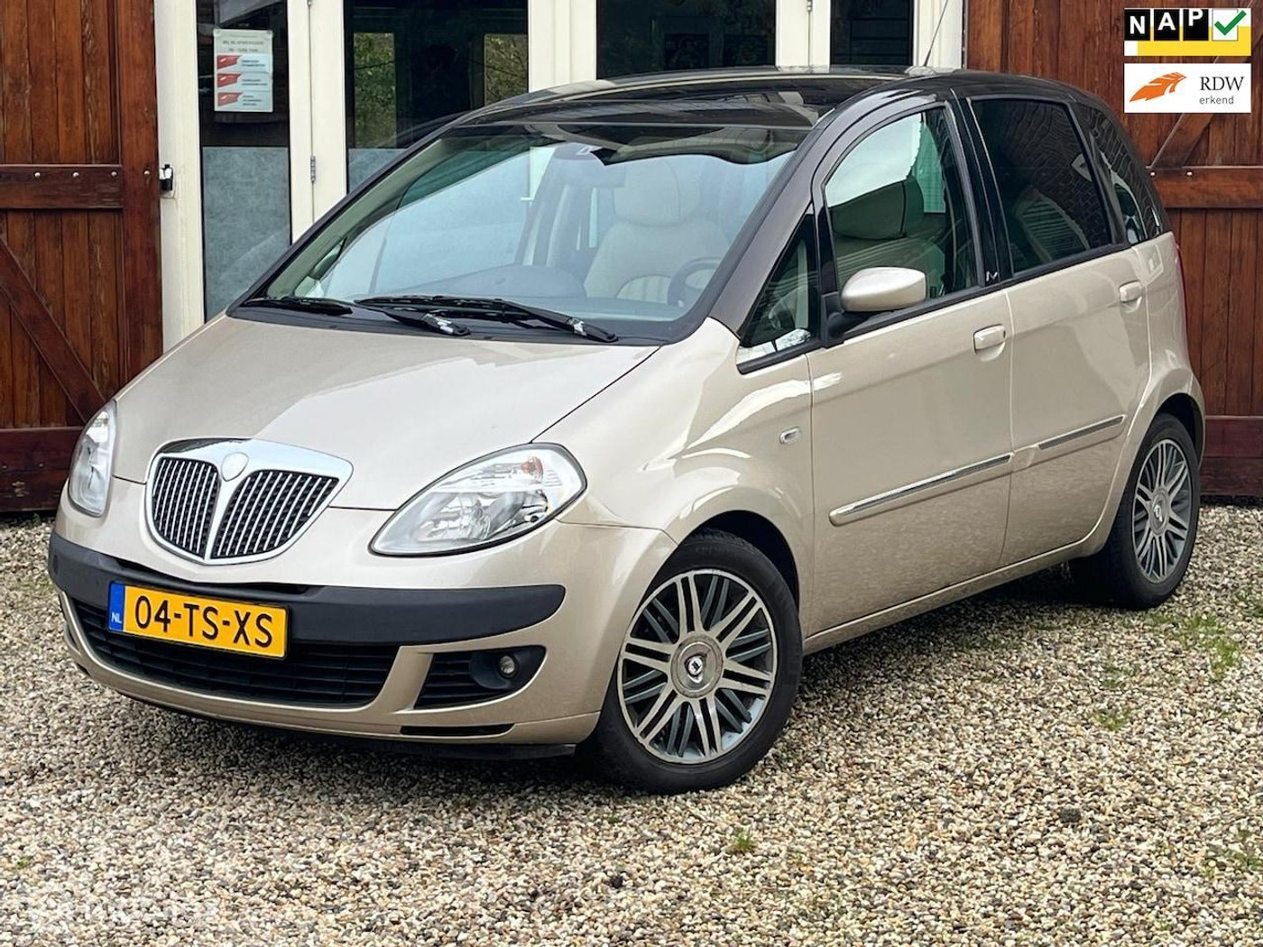 Foto van LANCIA LANCIA MUSA