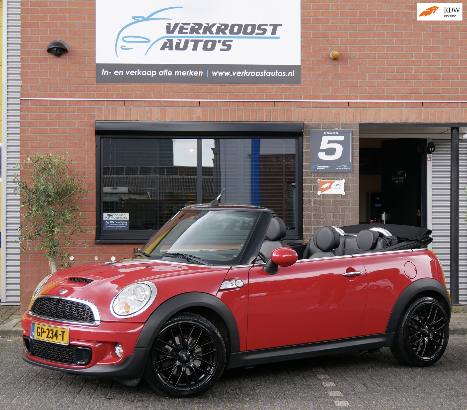 Foto van MINI COOPER S CABRIO