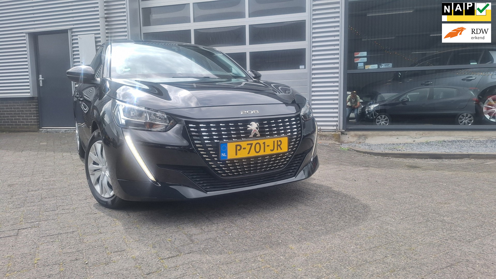 Peugeot 208 1.2 PureTech Active 2022 - voorkant
