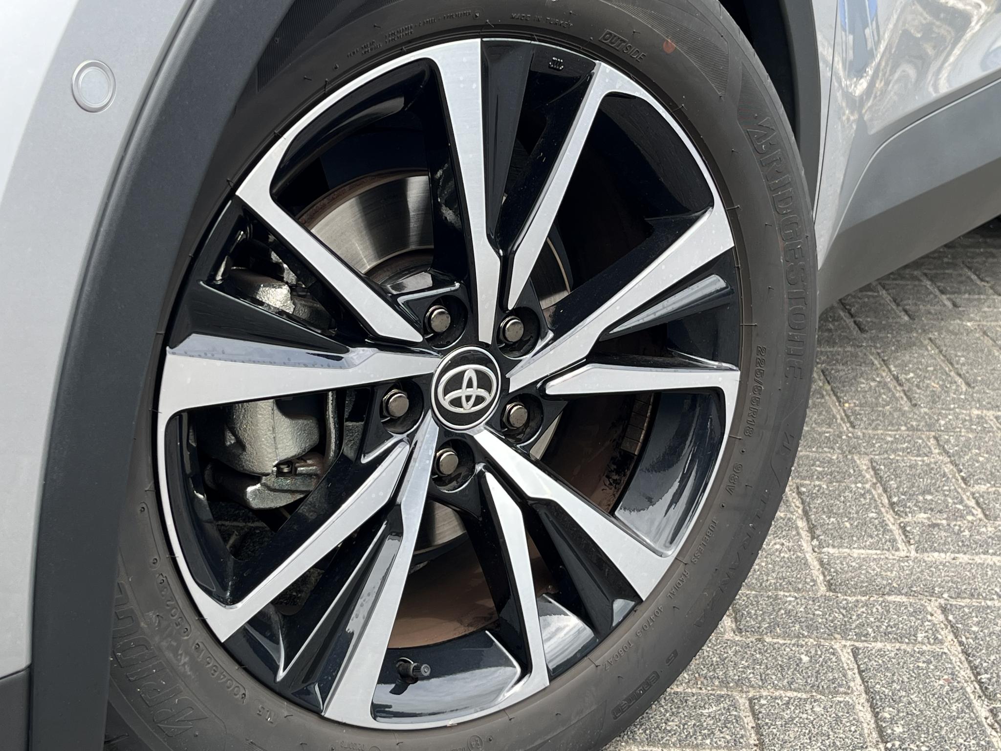 Foto van Toyota Toyota C-hr