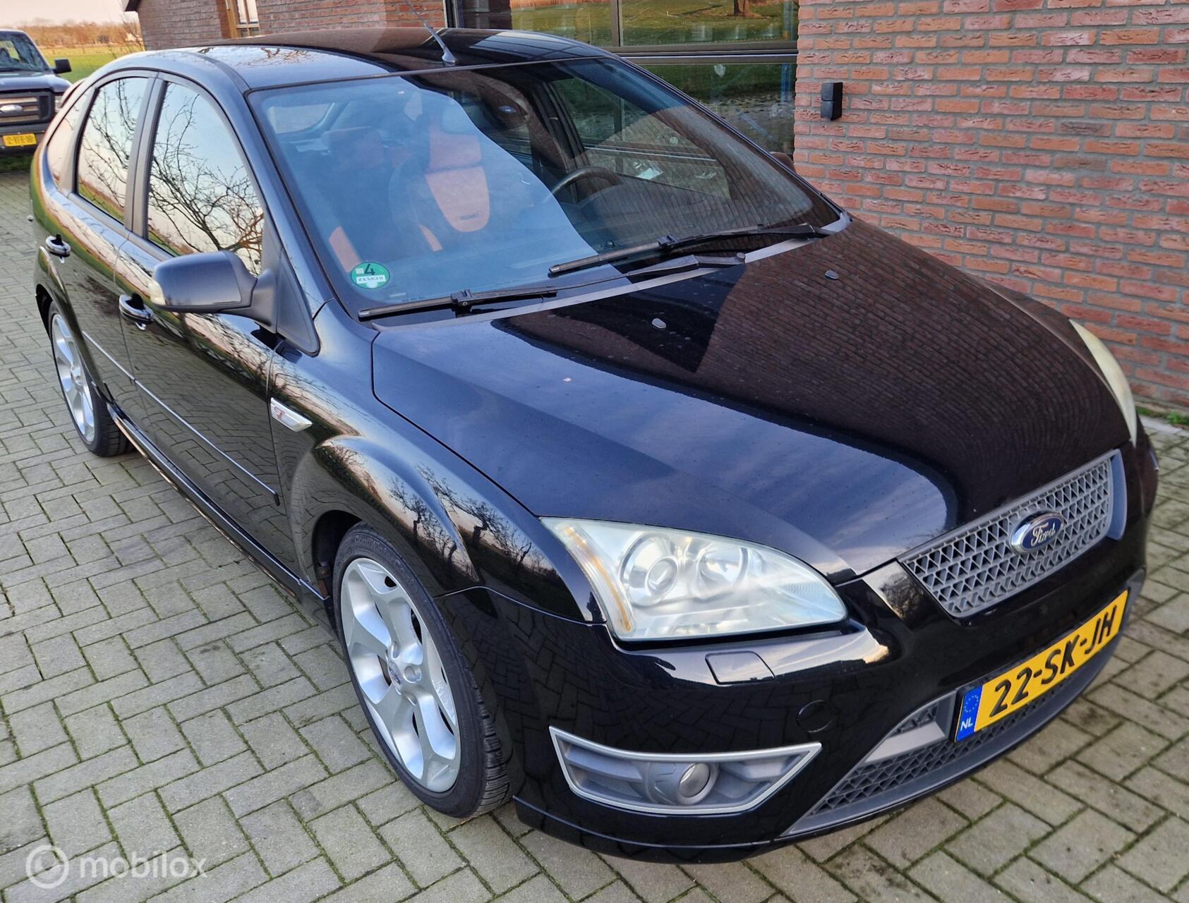 Foto van FORD FOCUS