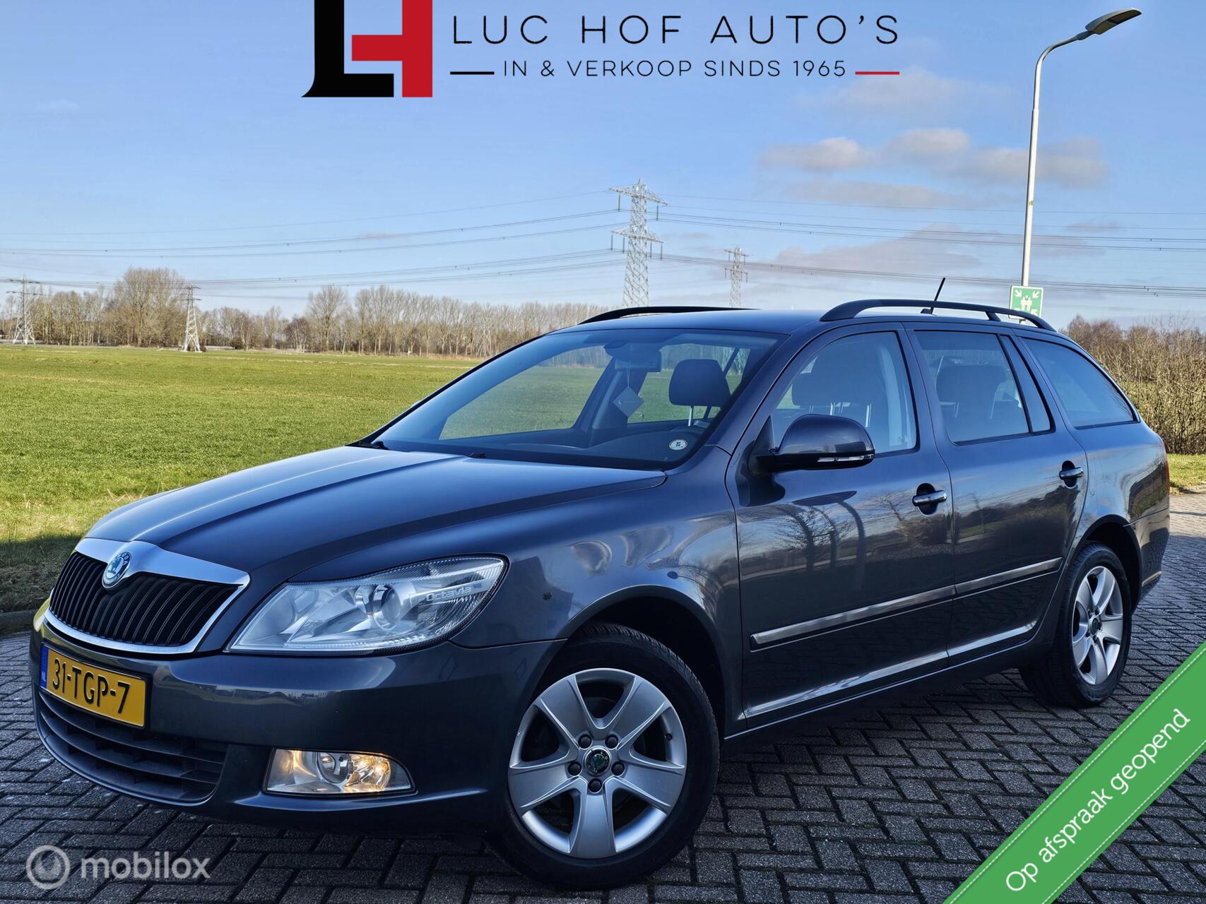 Skoda Octavia 1.2 TSI APK 04-2027! 2012 - voorkant