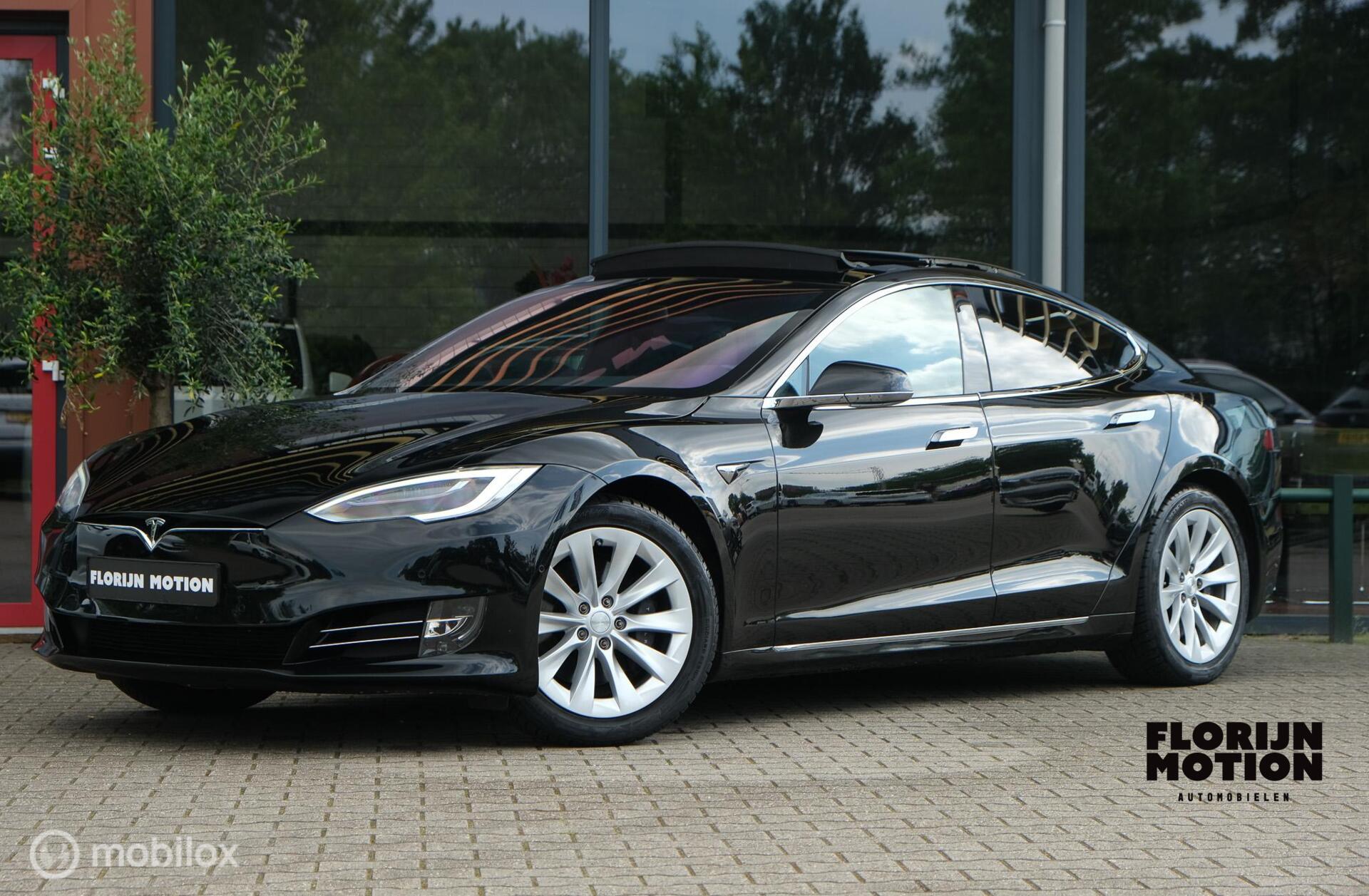 Foto van TESLA MODEL S