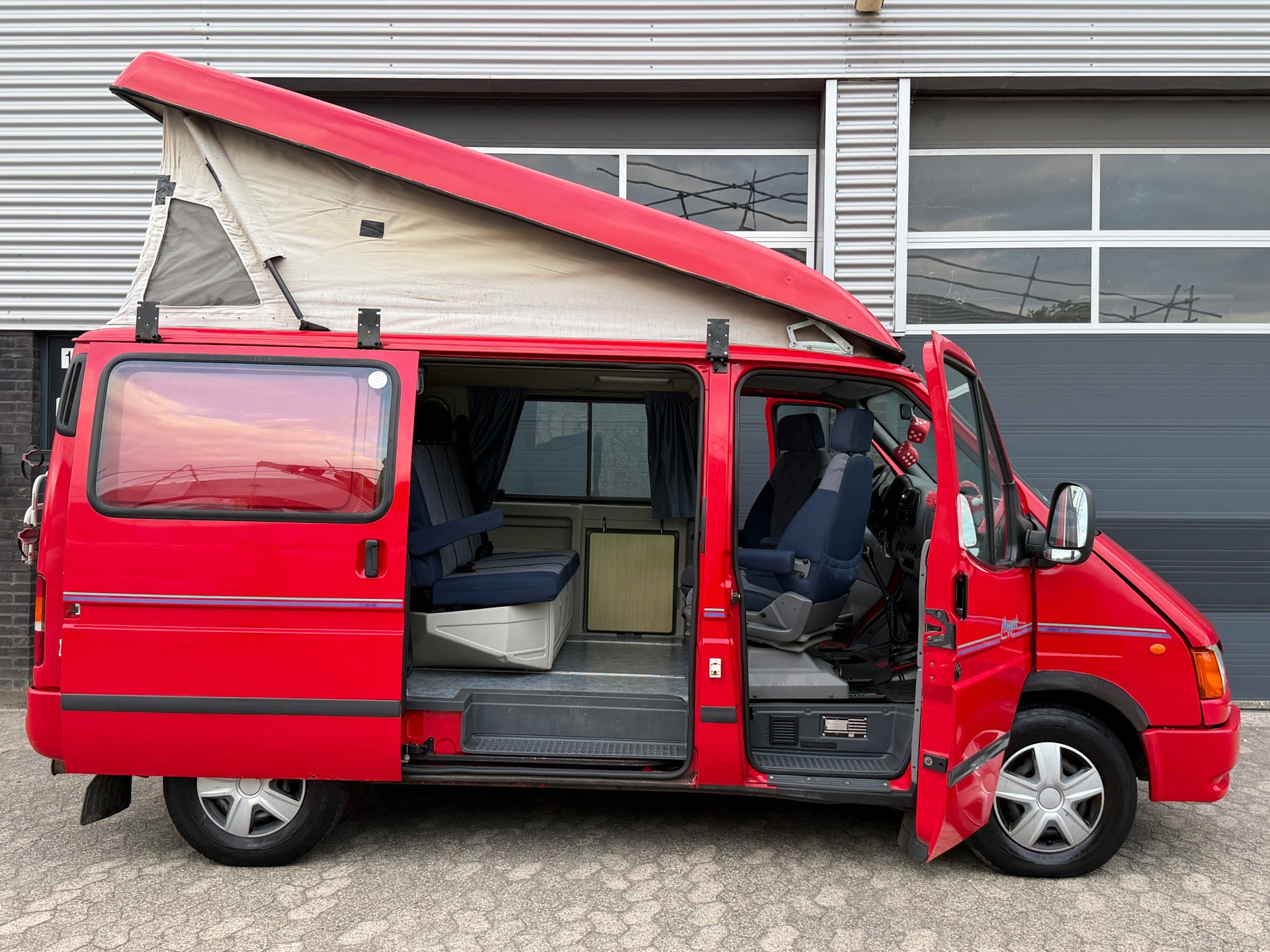 Foto van Ford Transit 100
