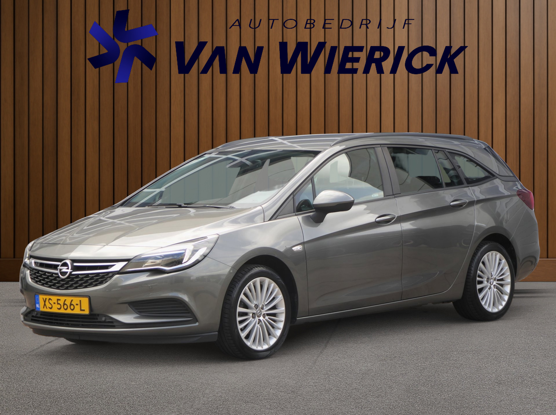 Opel Astra Sports Tourer 1.0 Business Executive | Navi | Cruise | LM Velgen | Parkeersensoren 2018 - voorkant