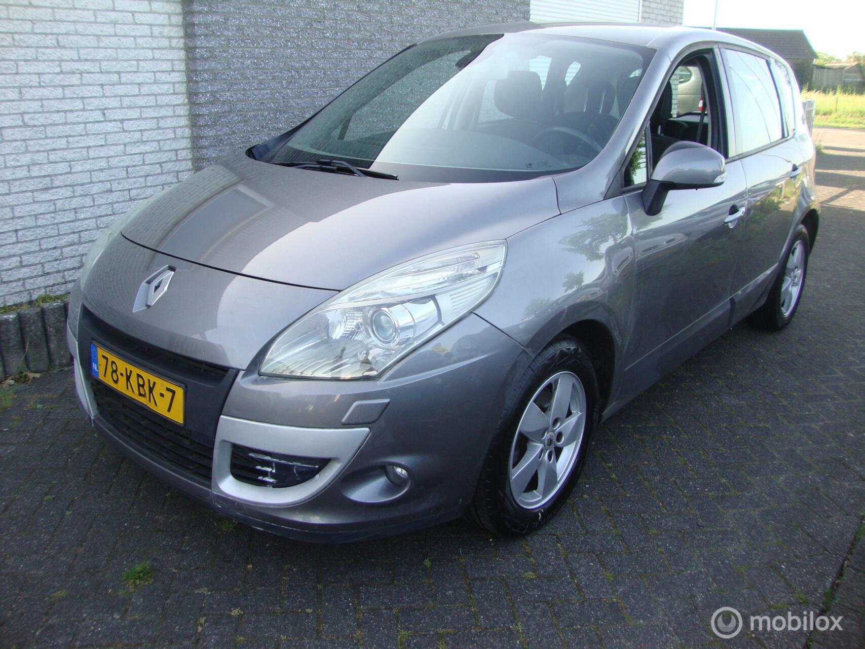 Foto van RENAULT MEGANE SCENIC