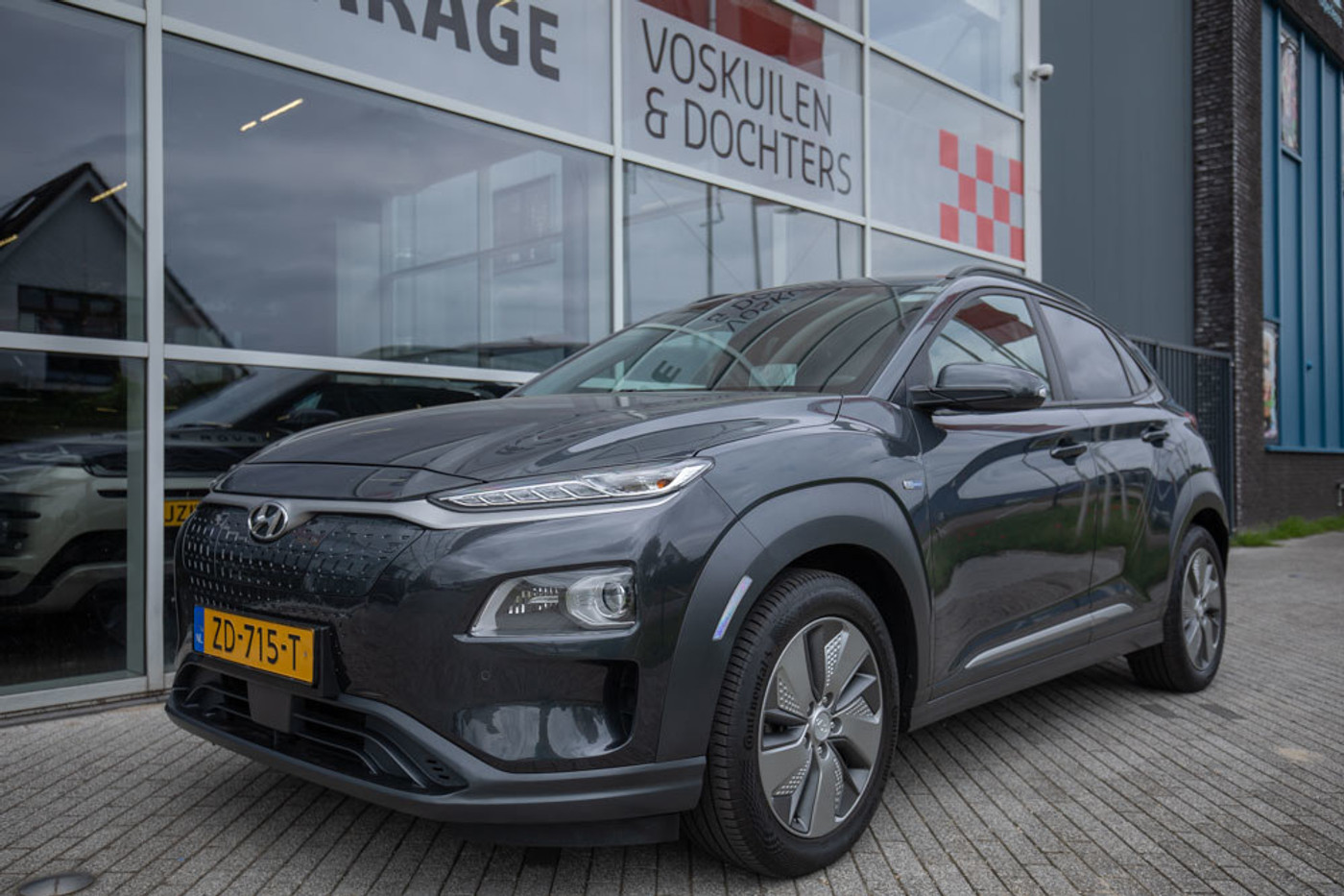 Hyundai Kona EV Premium 64 kWh | Trekhaak | Stoelventilatie/verwarming 2019 - voorkant