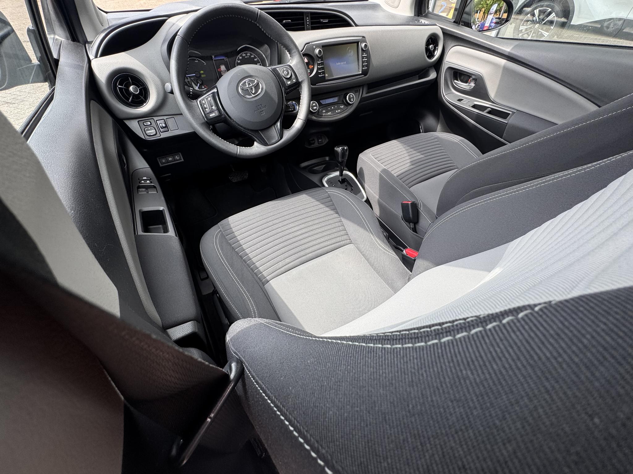 Foto van Toyota Toyota Yaris Hybrid