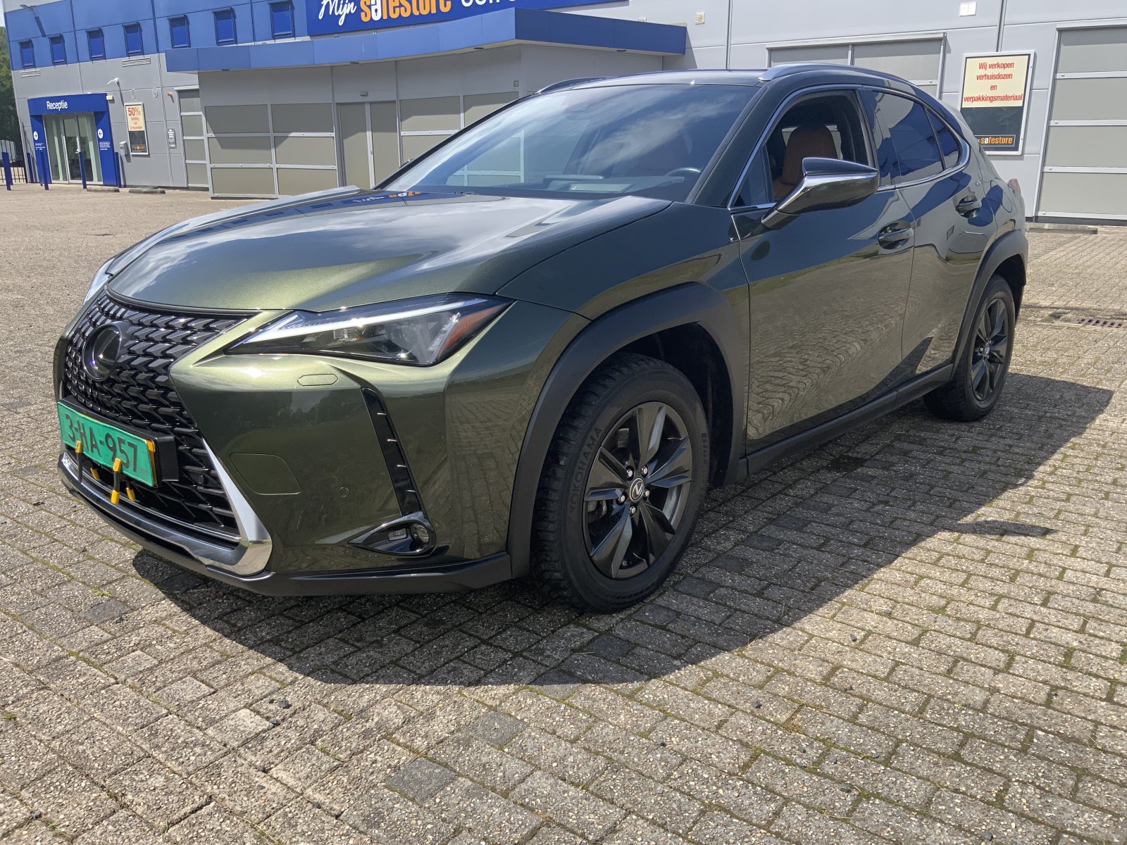 Lexus Ux 250h Executive Line 2022 - voorkant