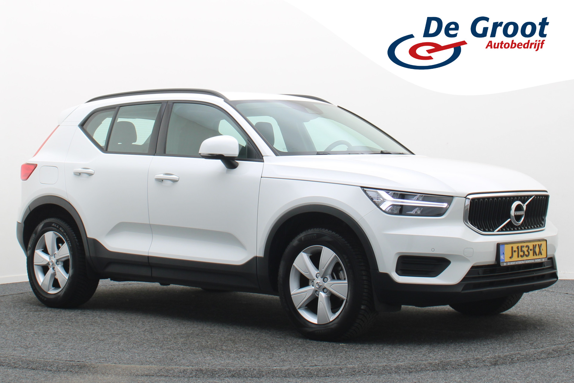 Volvo XC40 1.5 T2 Momentum Core Automaat 2020 - voorkant