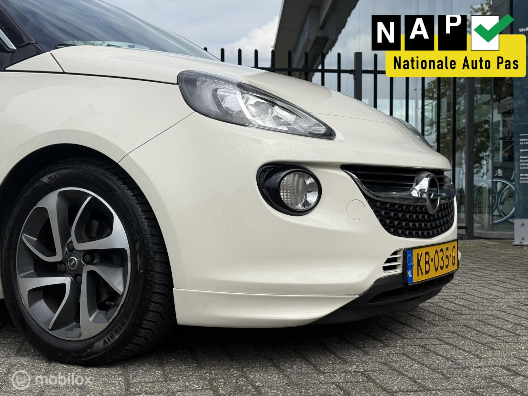 Foto van Opel Adam