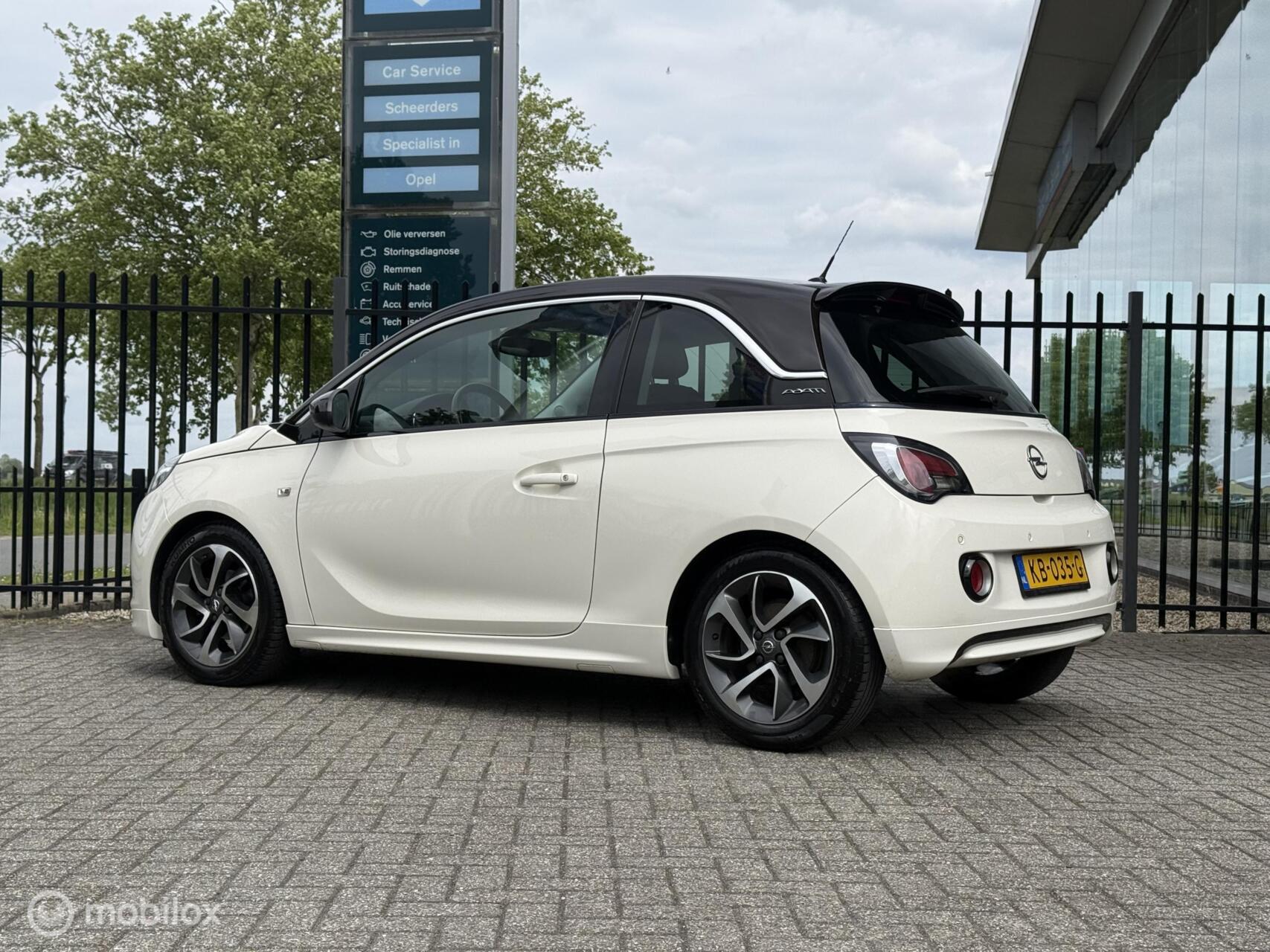 Foto van Opel Adam