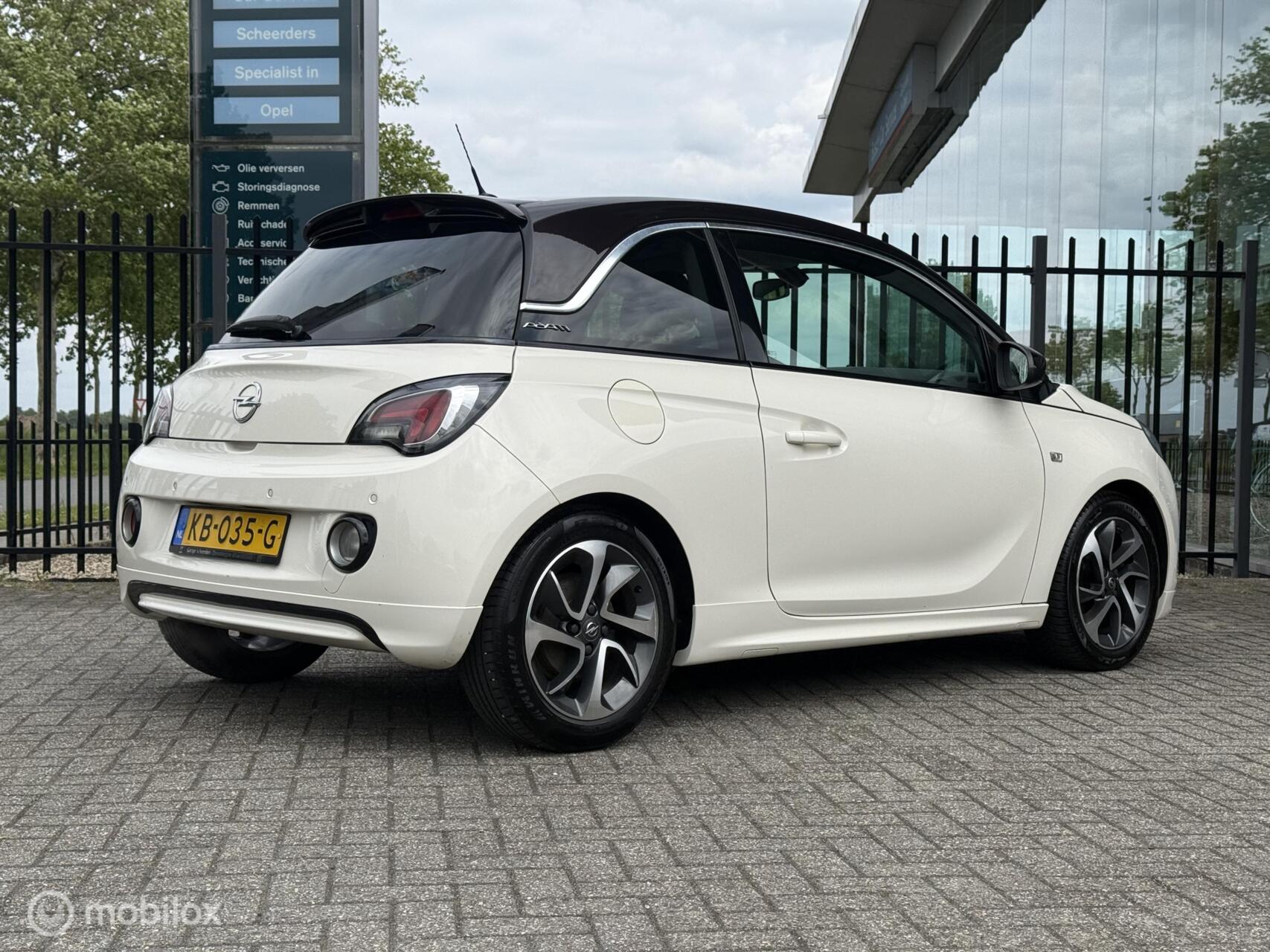 Foto van Opel Adam
