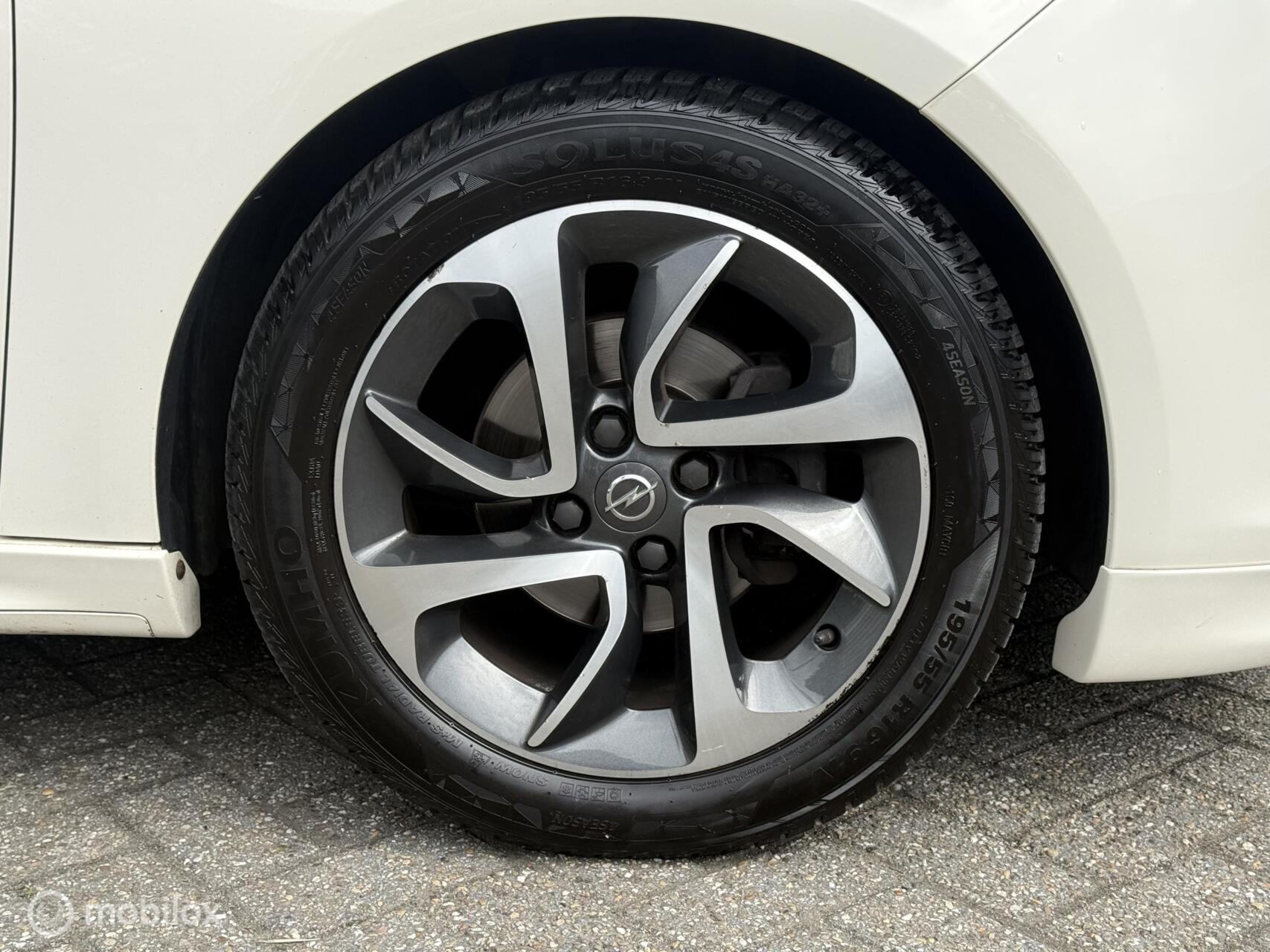 Foto van Opel Adam