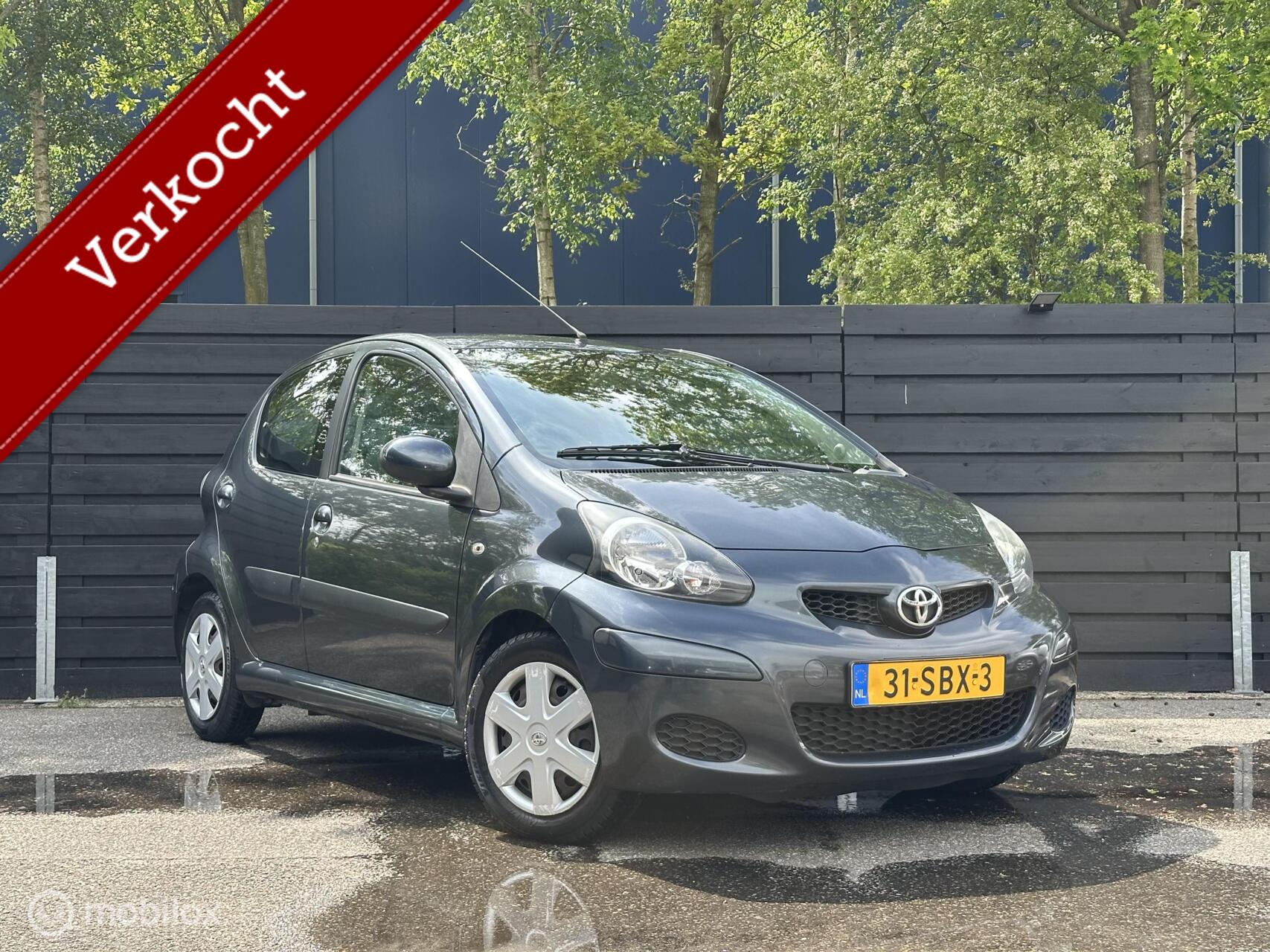 Toyota Toyota Aygo 1.0 | 2011 | Airco | Elek. ramen | 90dkm | 2011 - voorkant