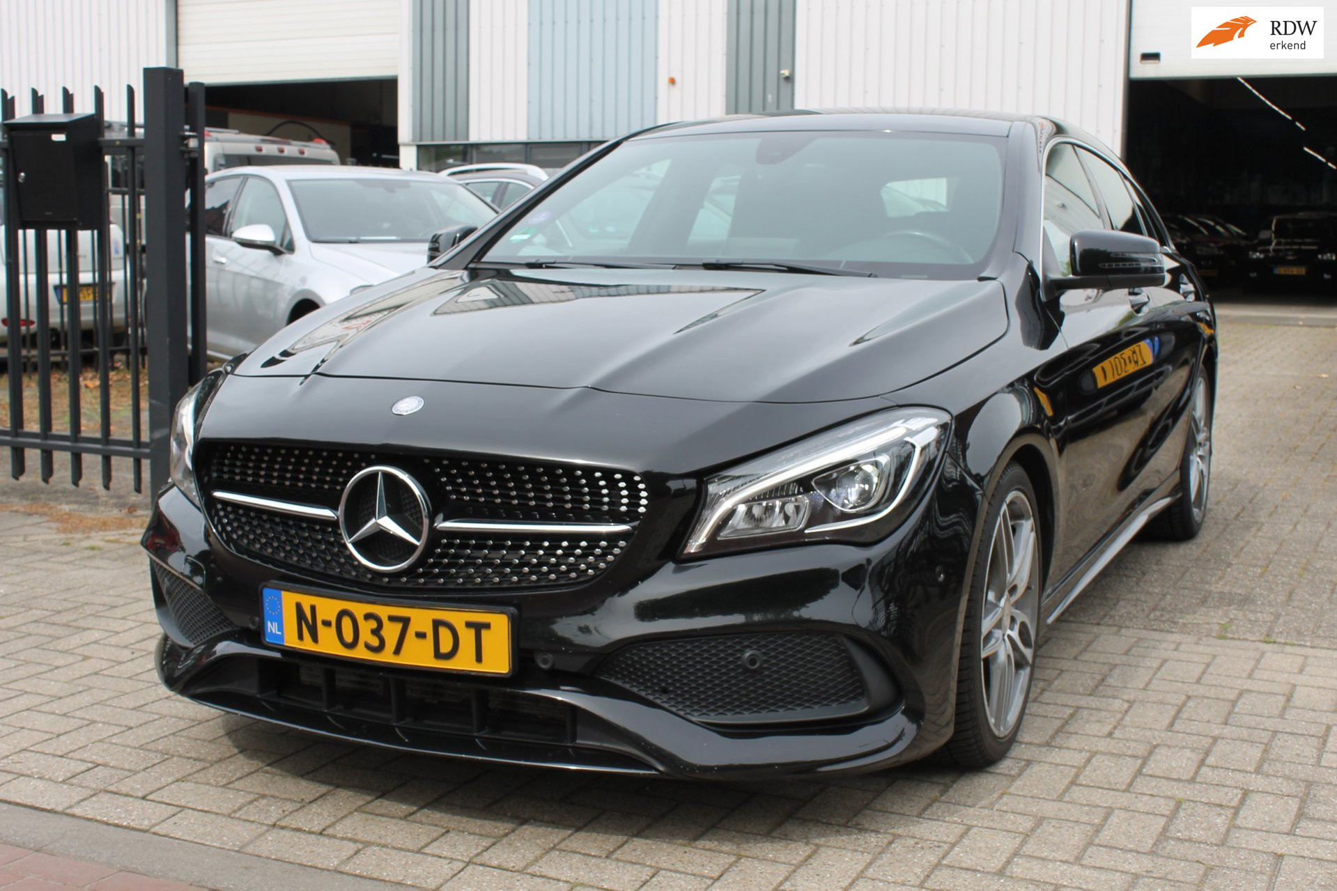 Foto van MERCEDES-BENZ CLA 200