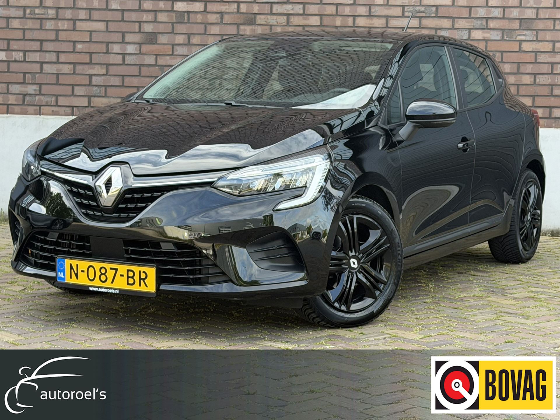 Renault Clio 1.0 TCe  / Navigatie by Apple CarPlay - Android / 1e Eigenaar / ALL-Season banden / Cruise Control / PDC met optische 2021 - voorkant