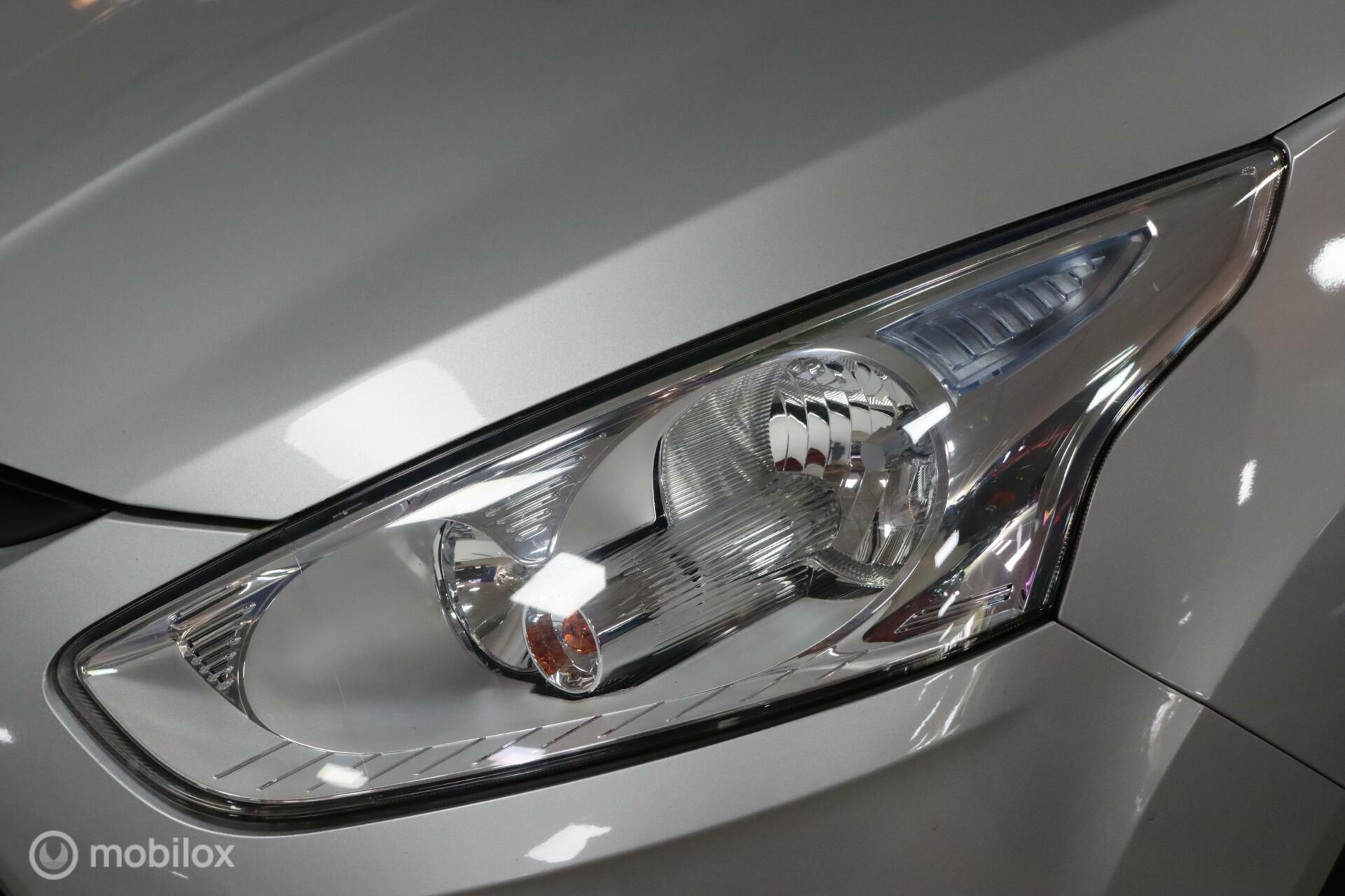 Foto van Ford B-max
