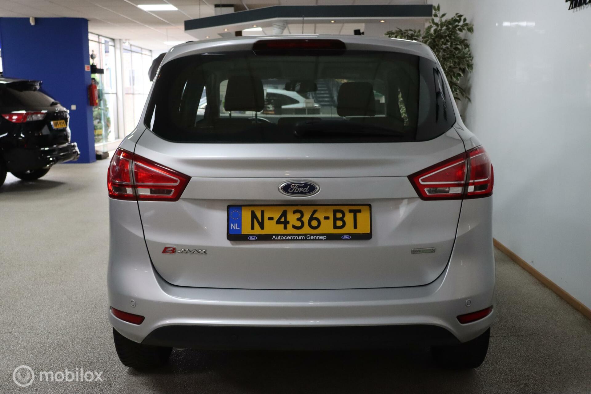 Foto van Ford B-max