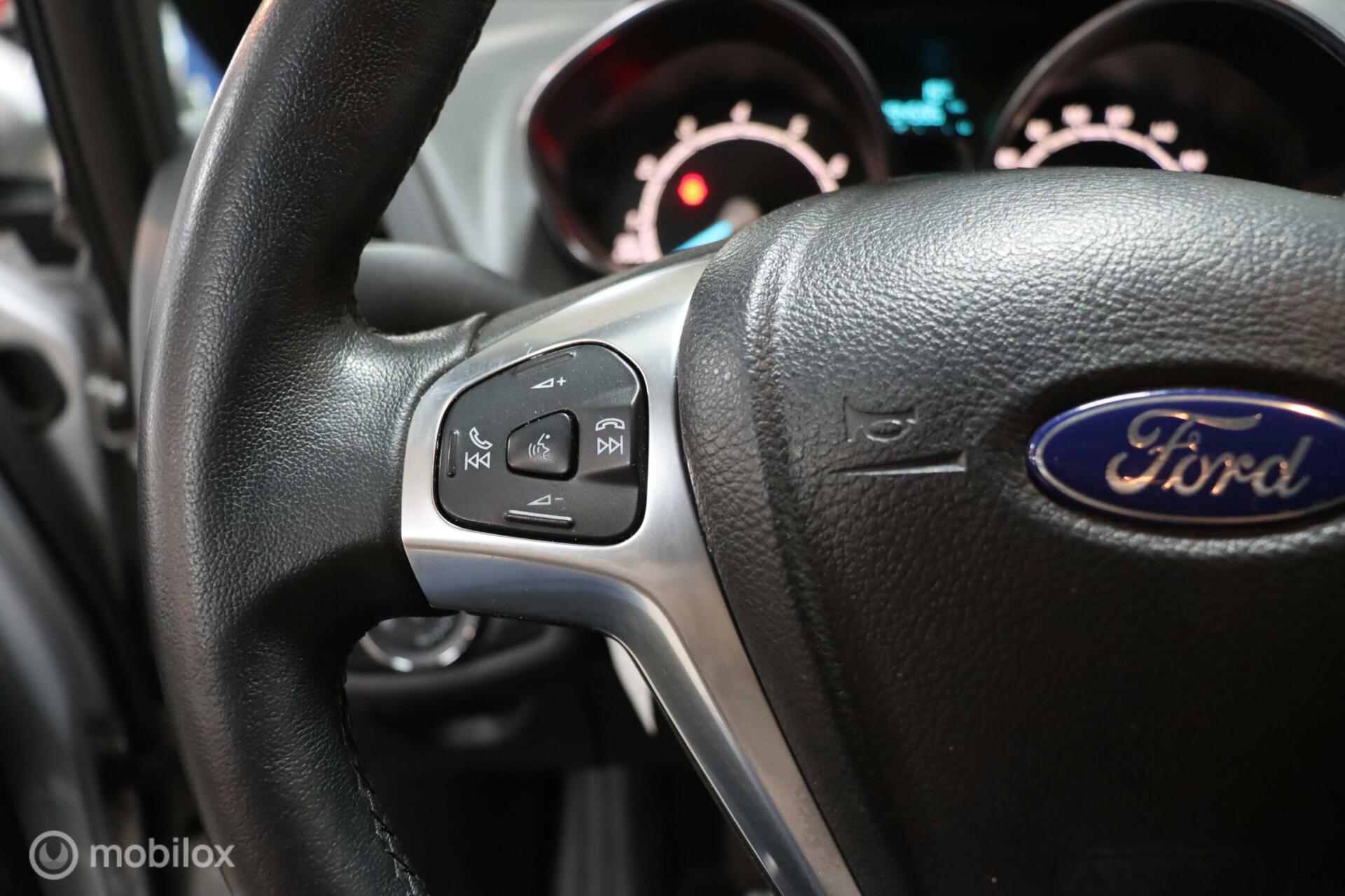 Foto van Ford B-max
