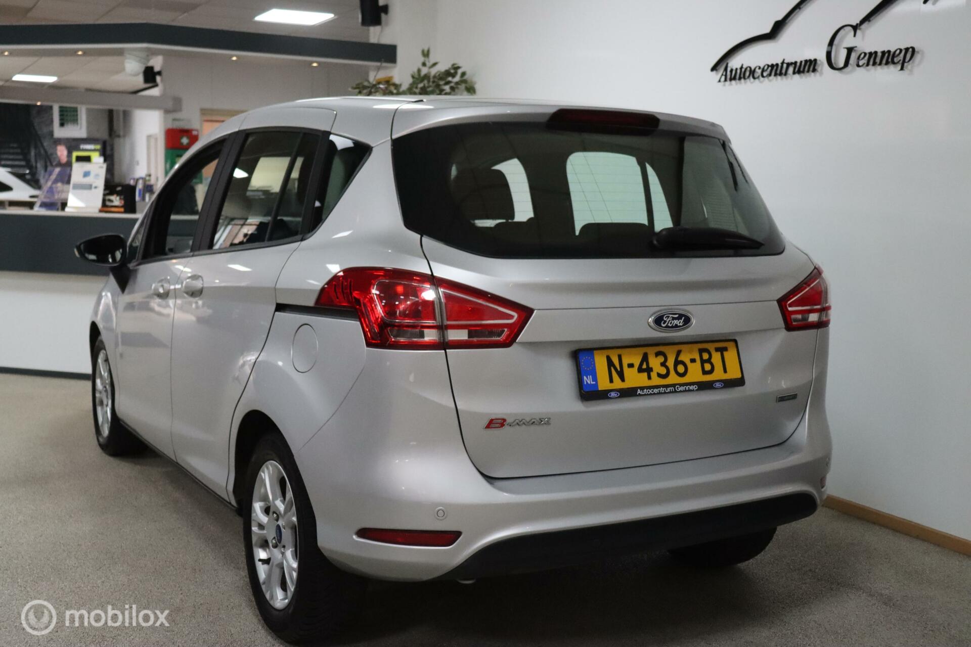 Foto van Ford B-max
