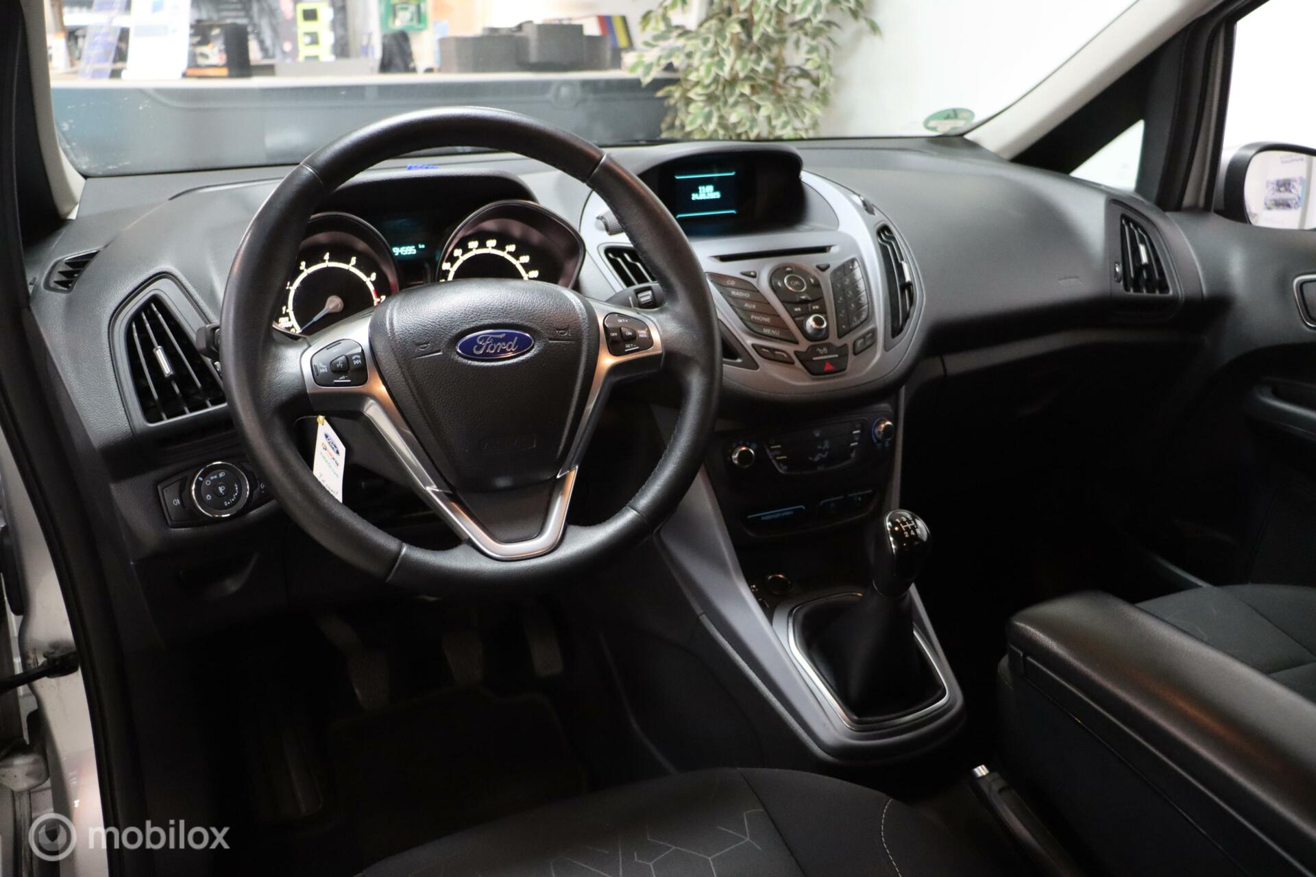 Foto van Ford B-max