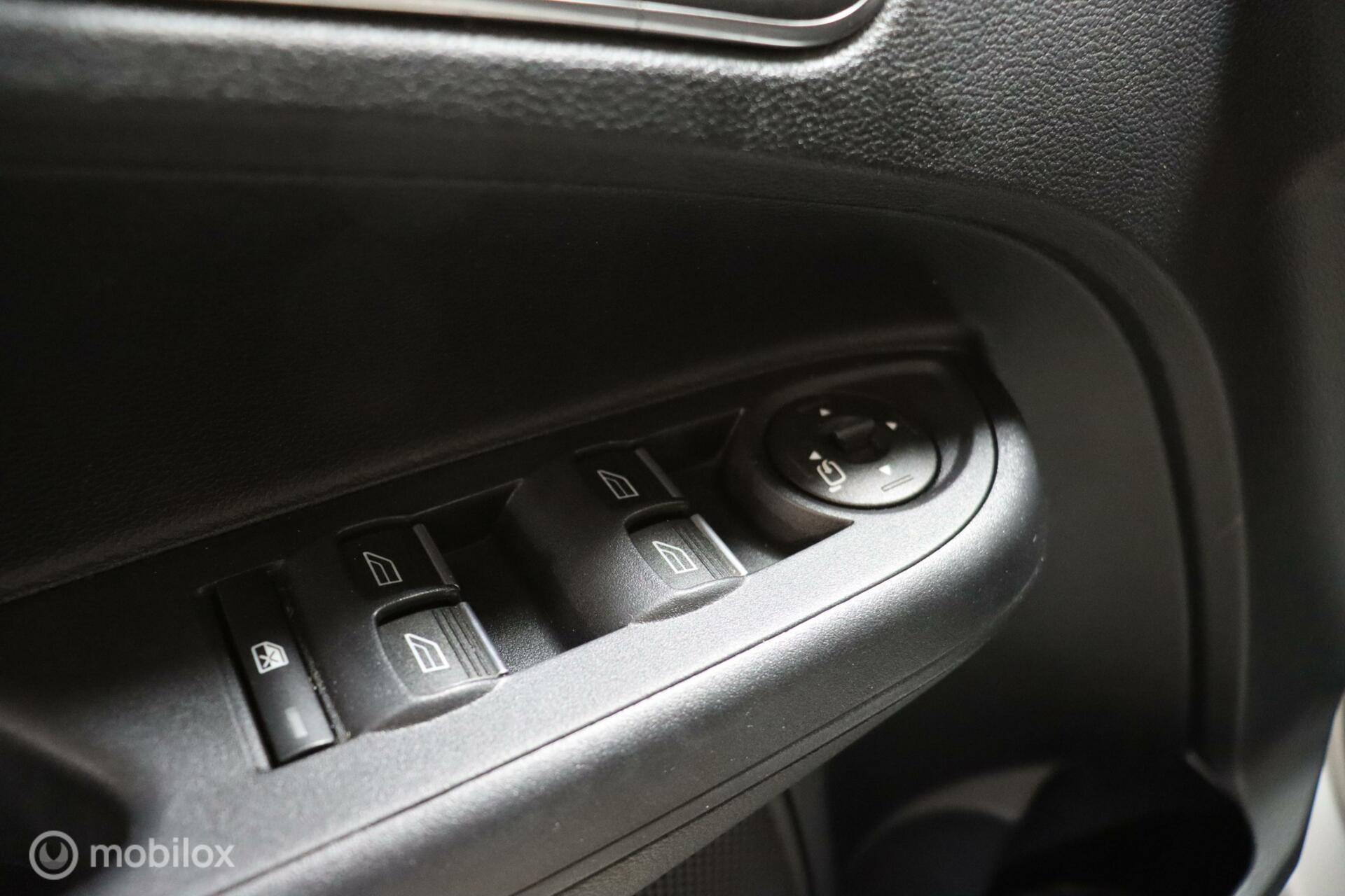 Foto van Ford B-max