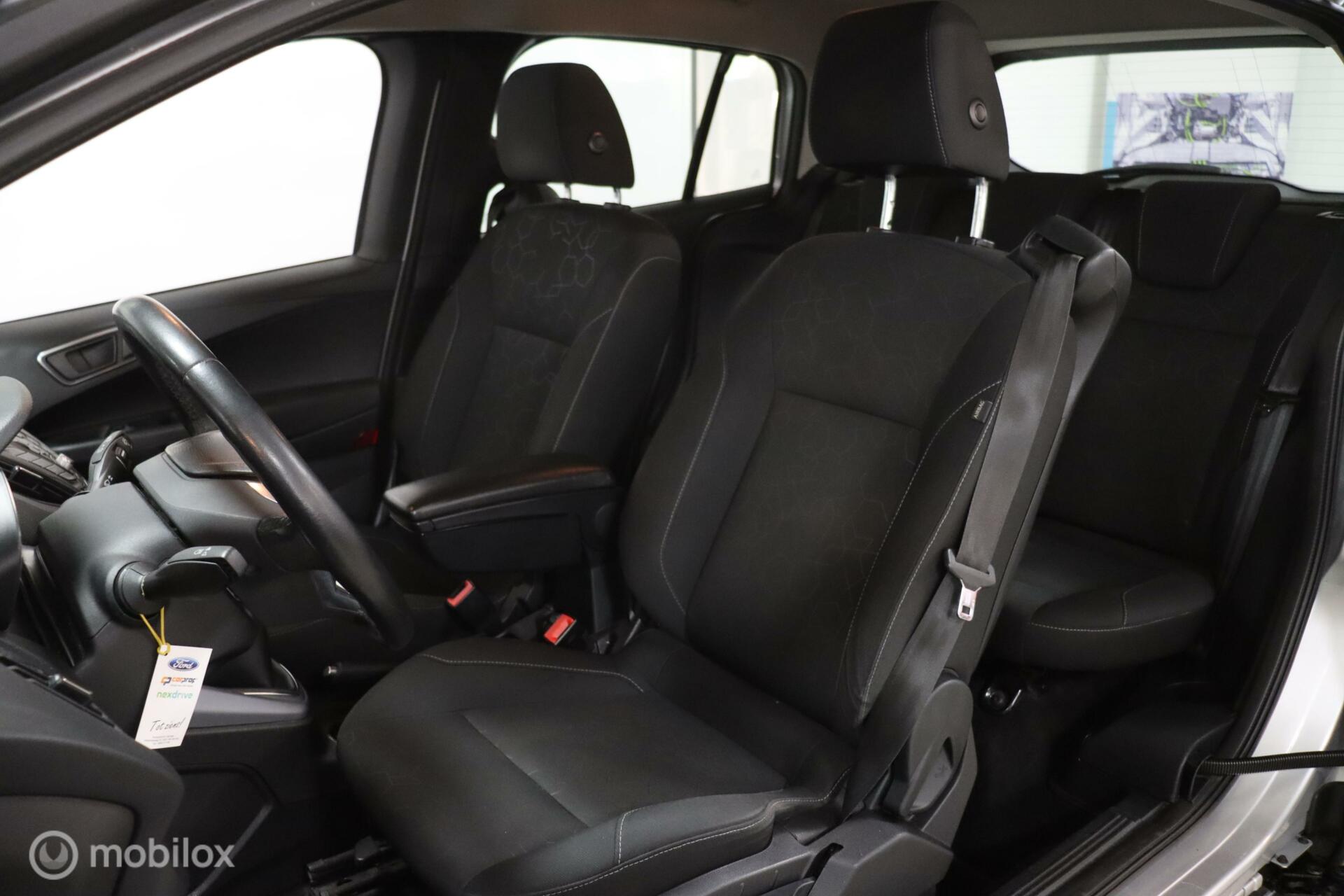 Foto van Ford B-max