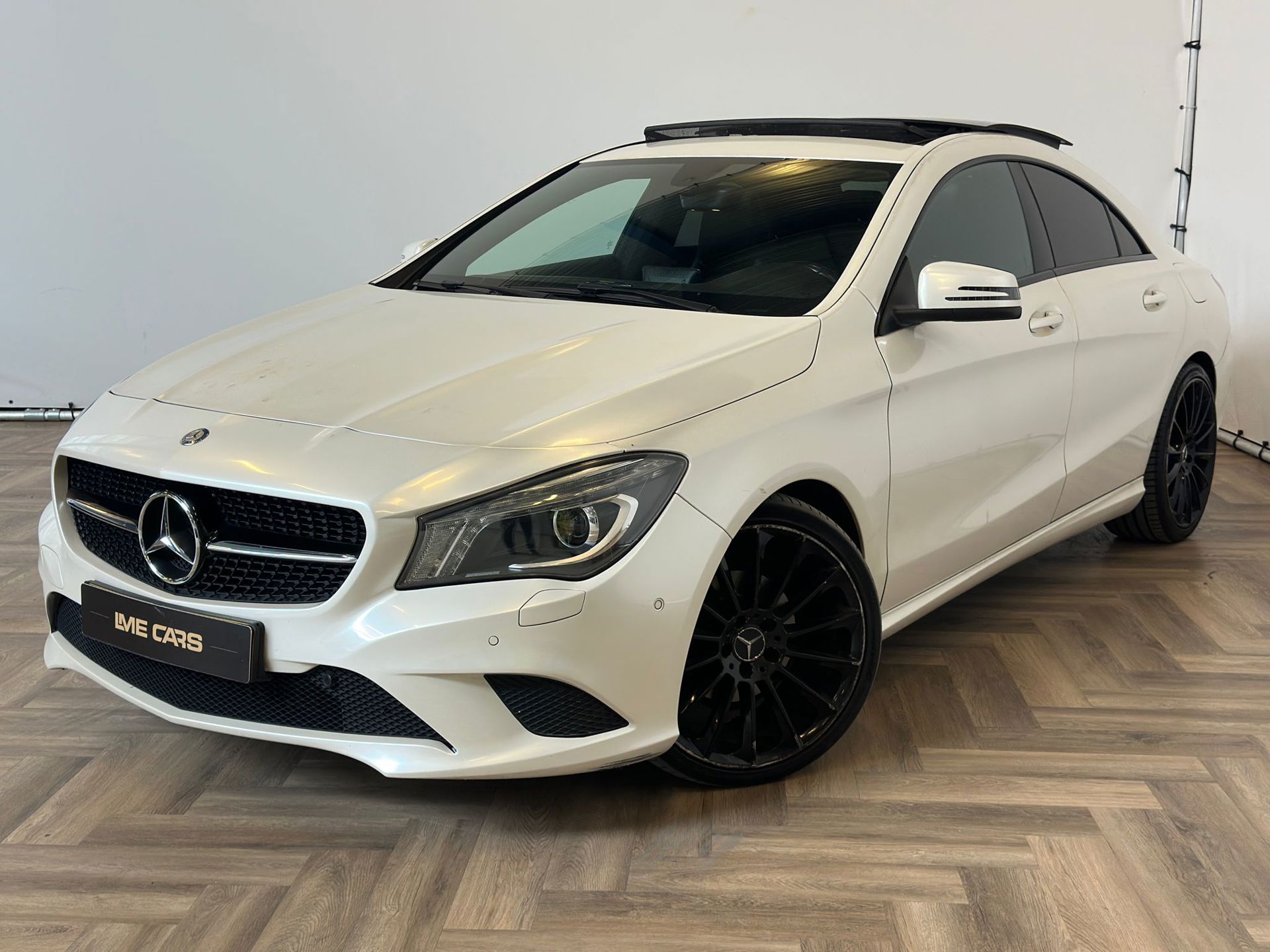 Foto van MERCEDES-BENZ CLA 200