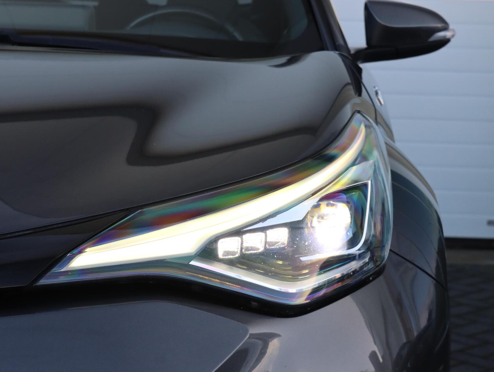 Foto van Toyota Toyota C-hr