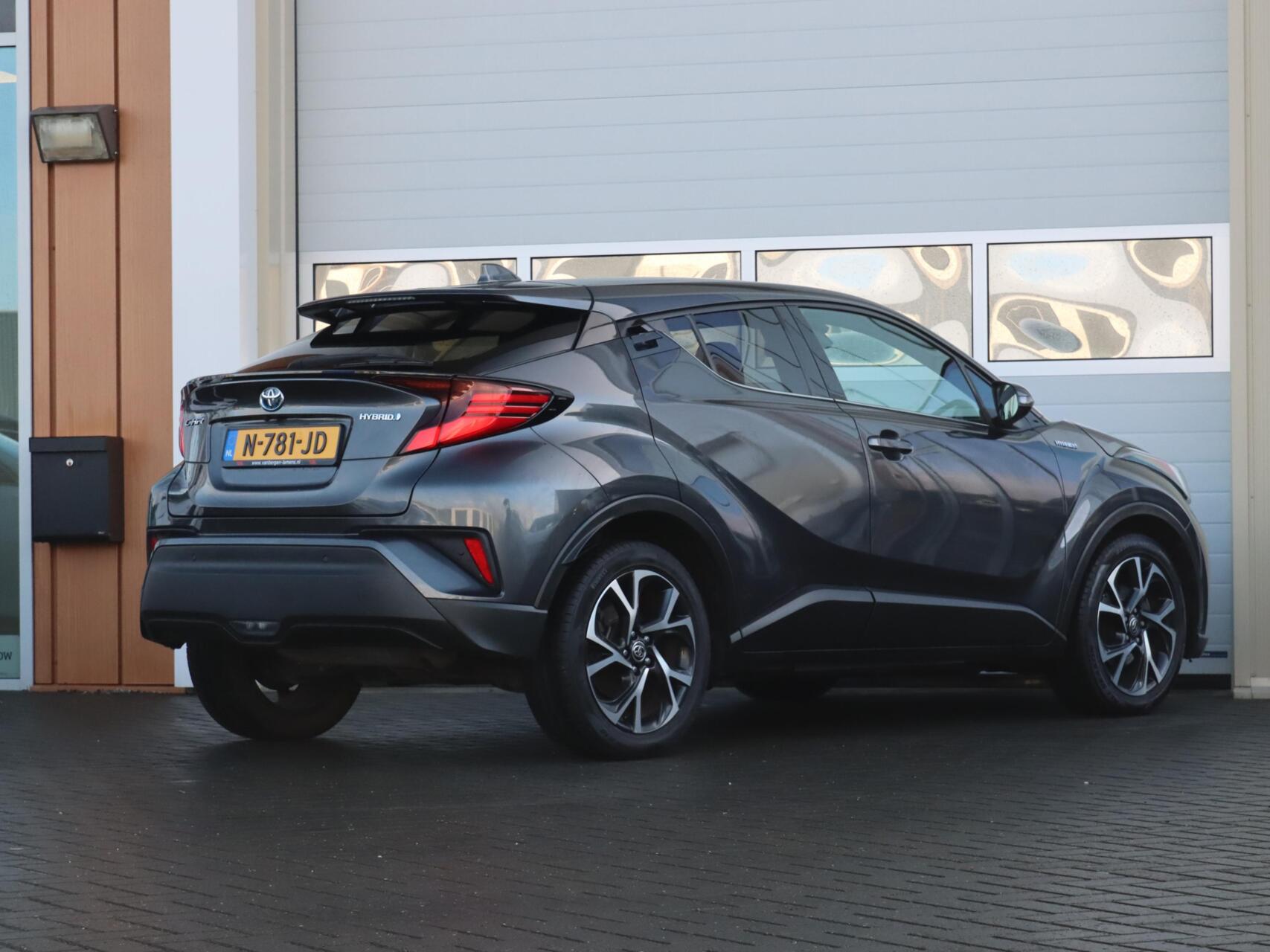 Foto van Toyota Toyota C-hr