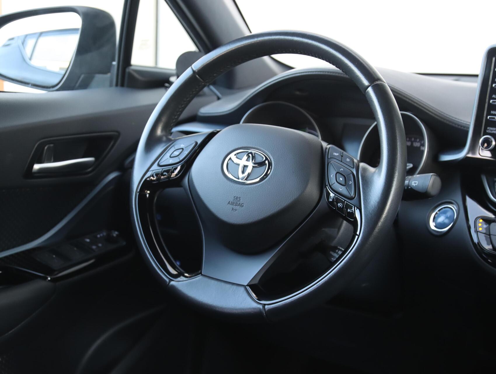Foto van Toyota Toyota C-hr