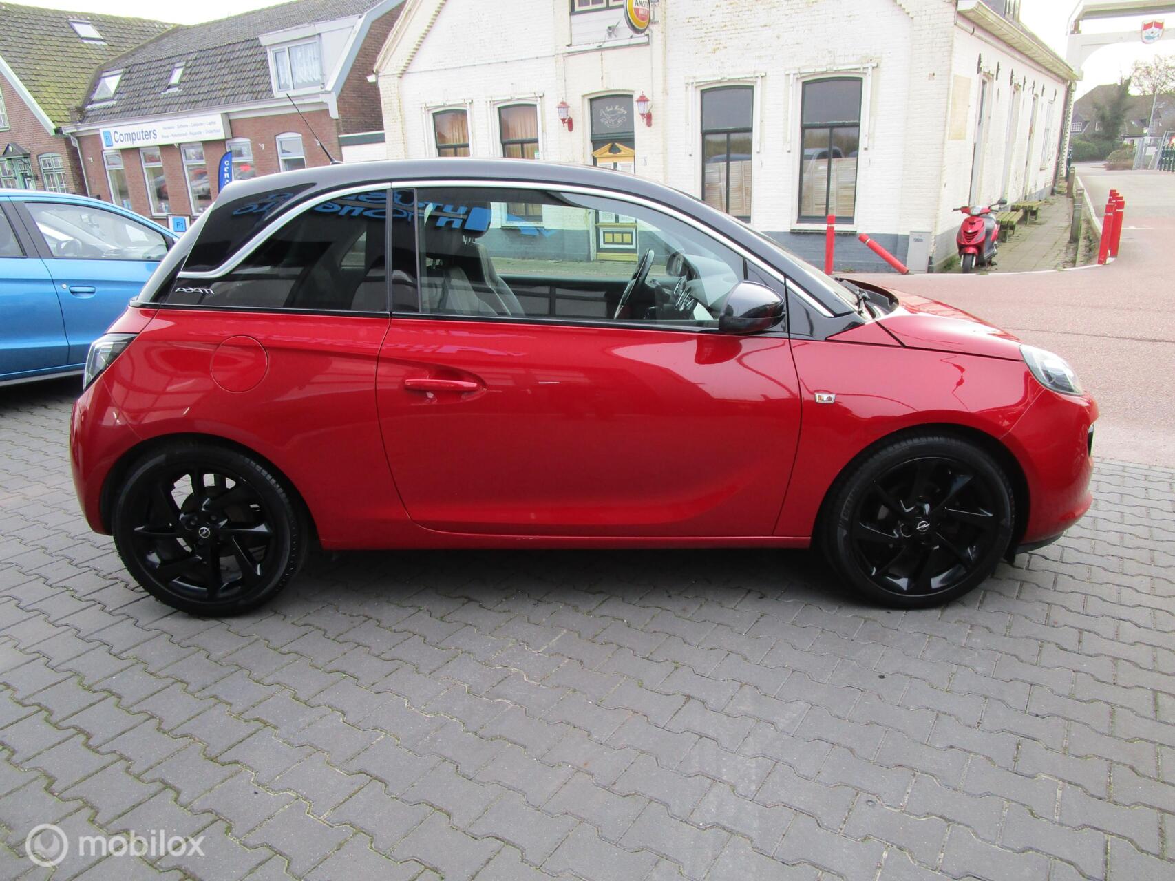 Foto van Opel Adam