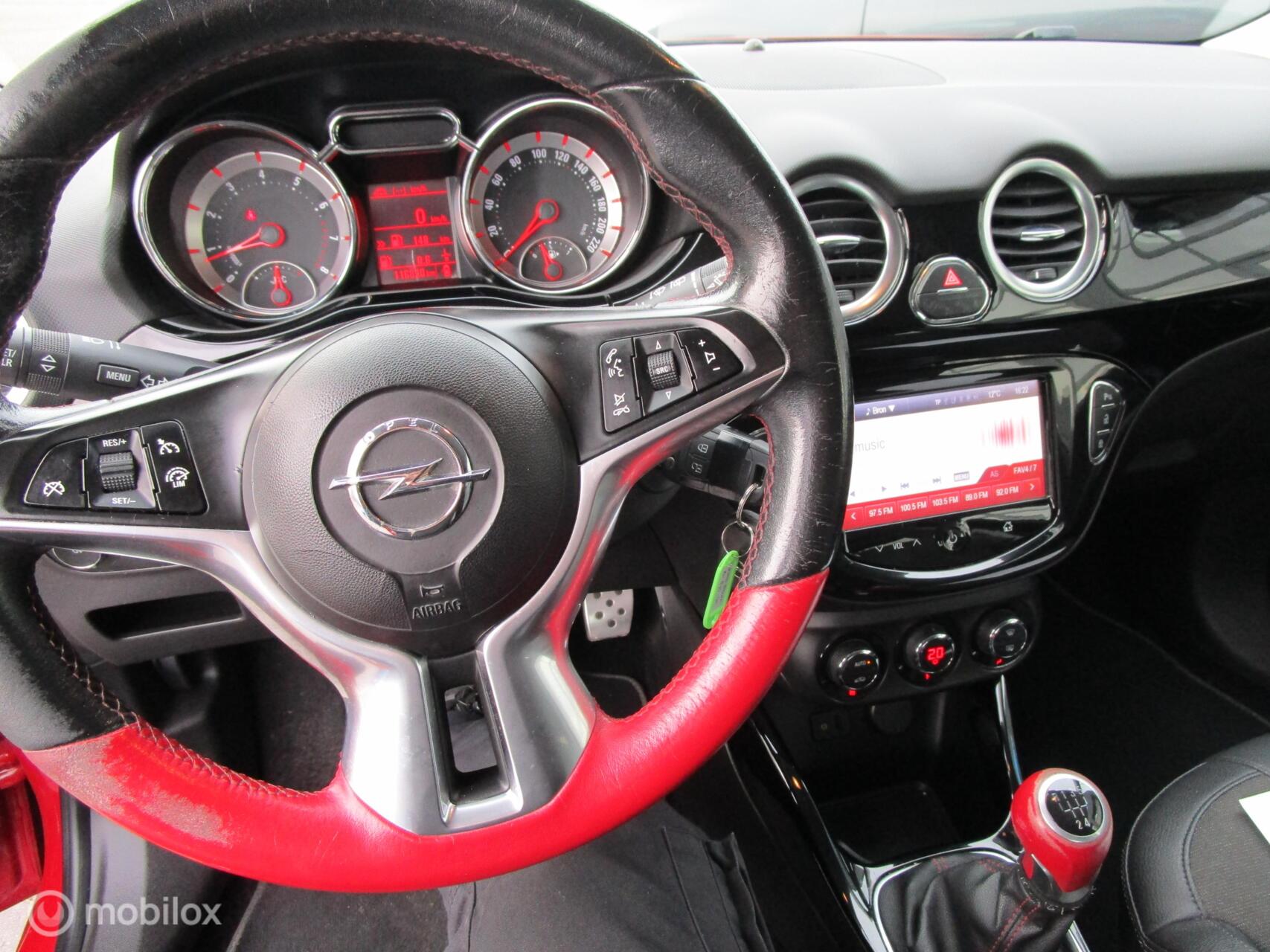 Foto van Opel Adam
