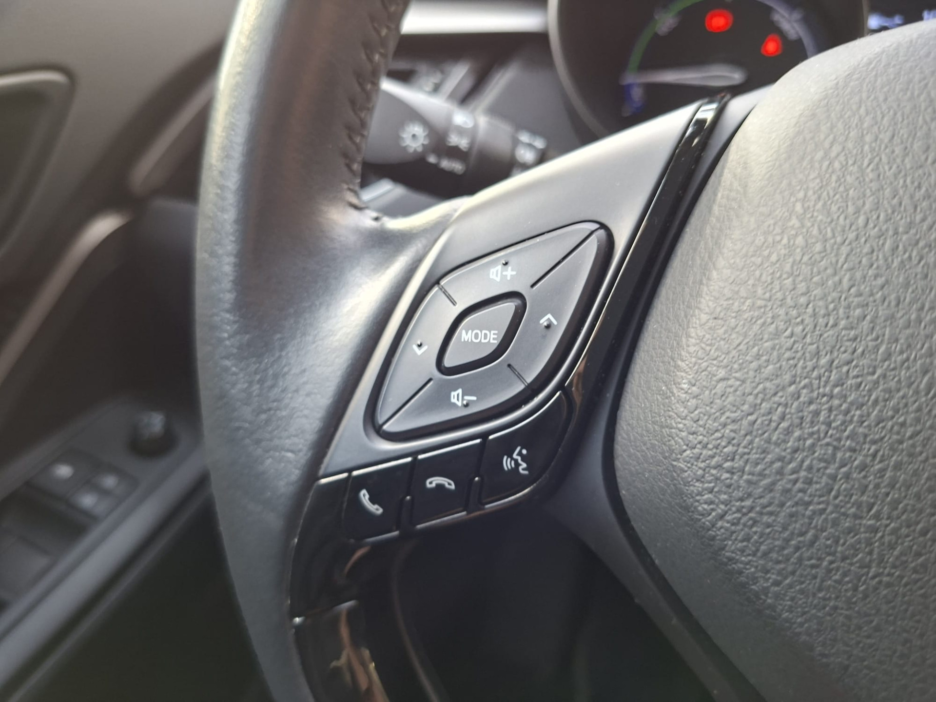 Foto van Toyota Toyota C-hr