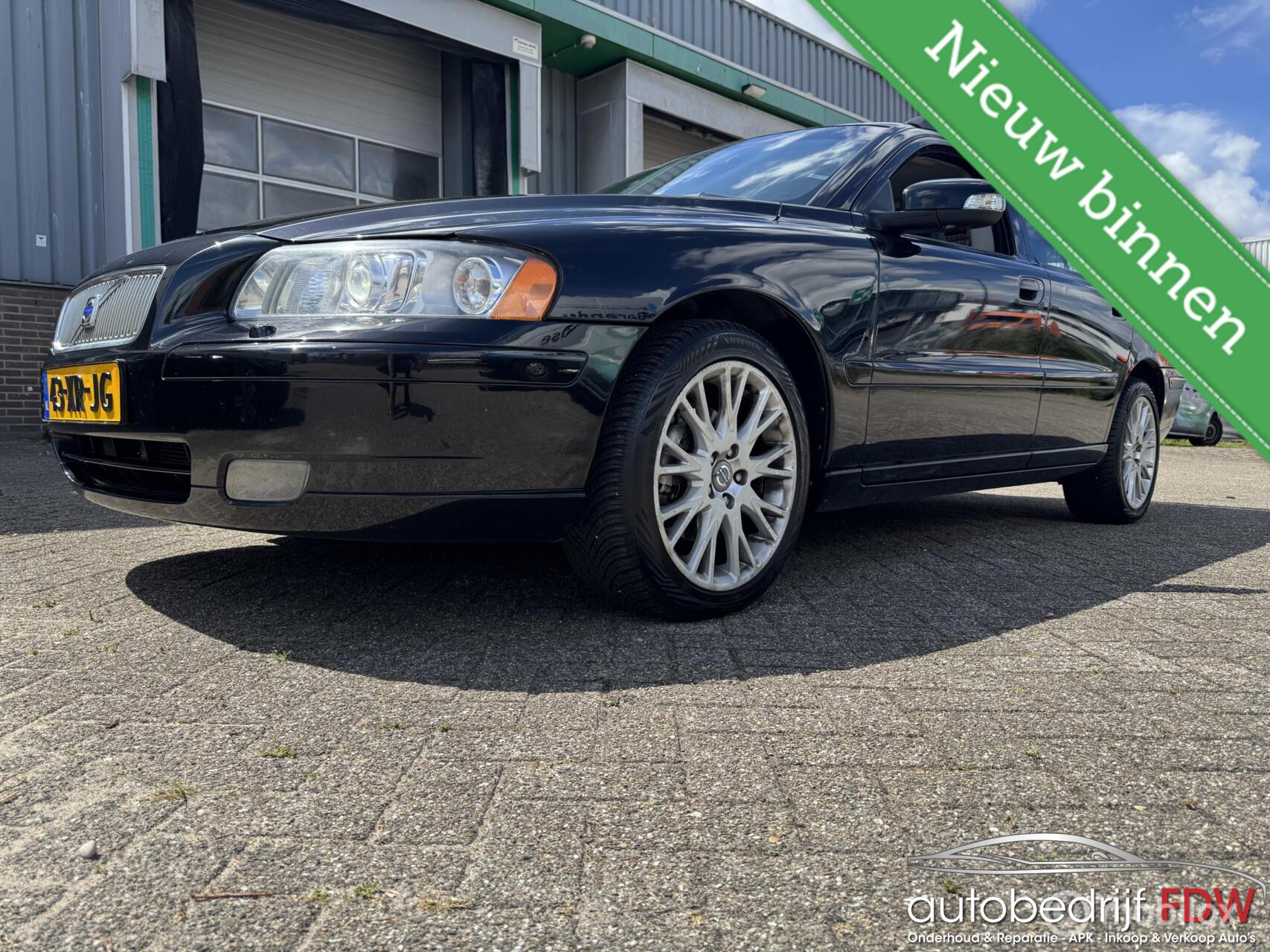 Volvo V70 2.4/XENON/AIRCO/LEER/PARK SENSOR/NAP/LM VELGEN/ 2007 - voorkant