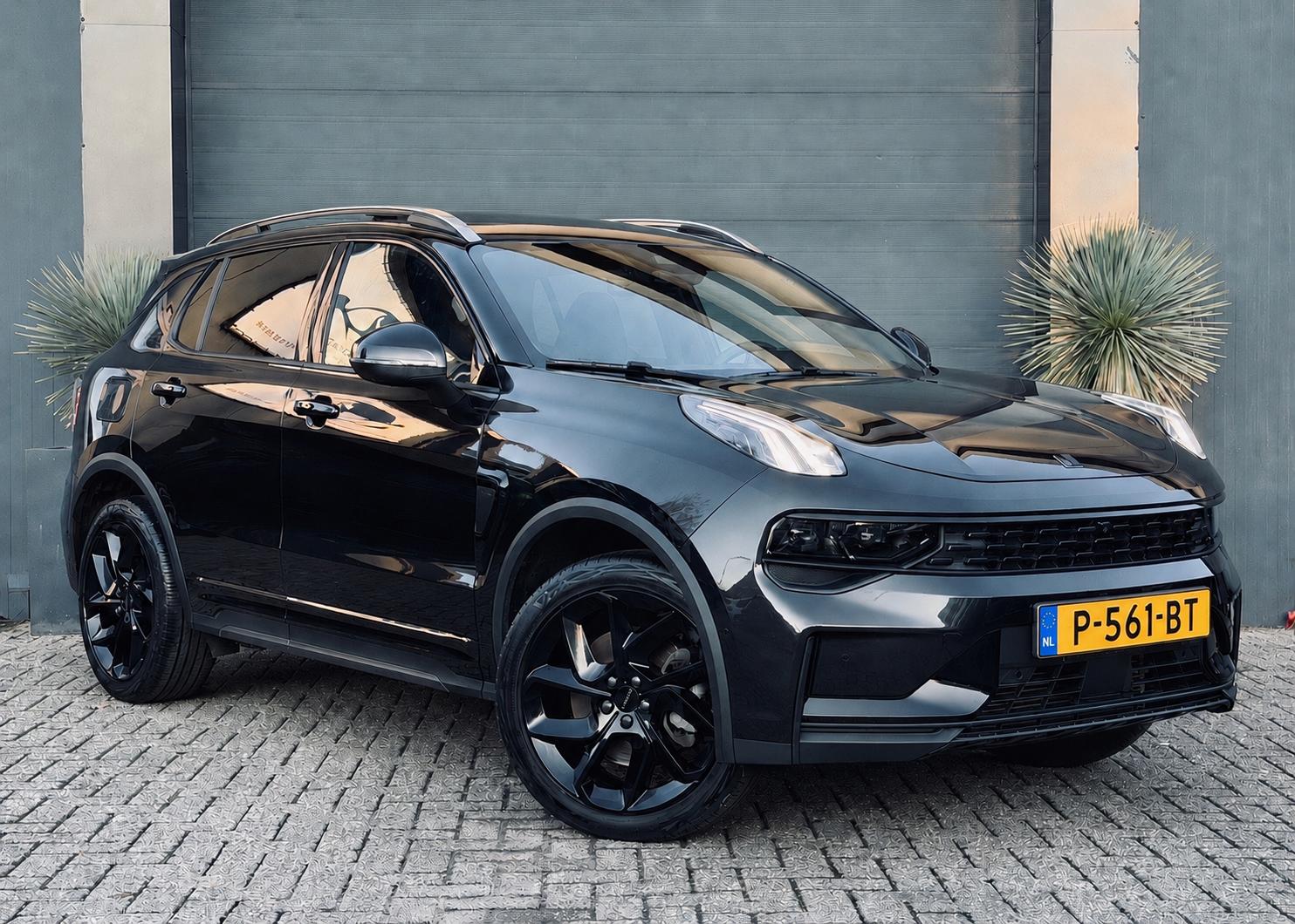 Foto van LYNK&CO LYNK & CO 01