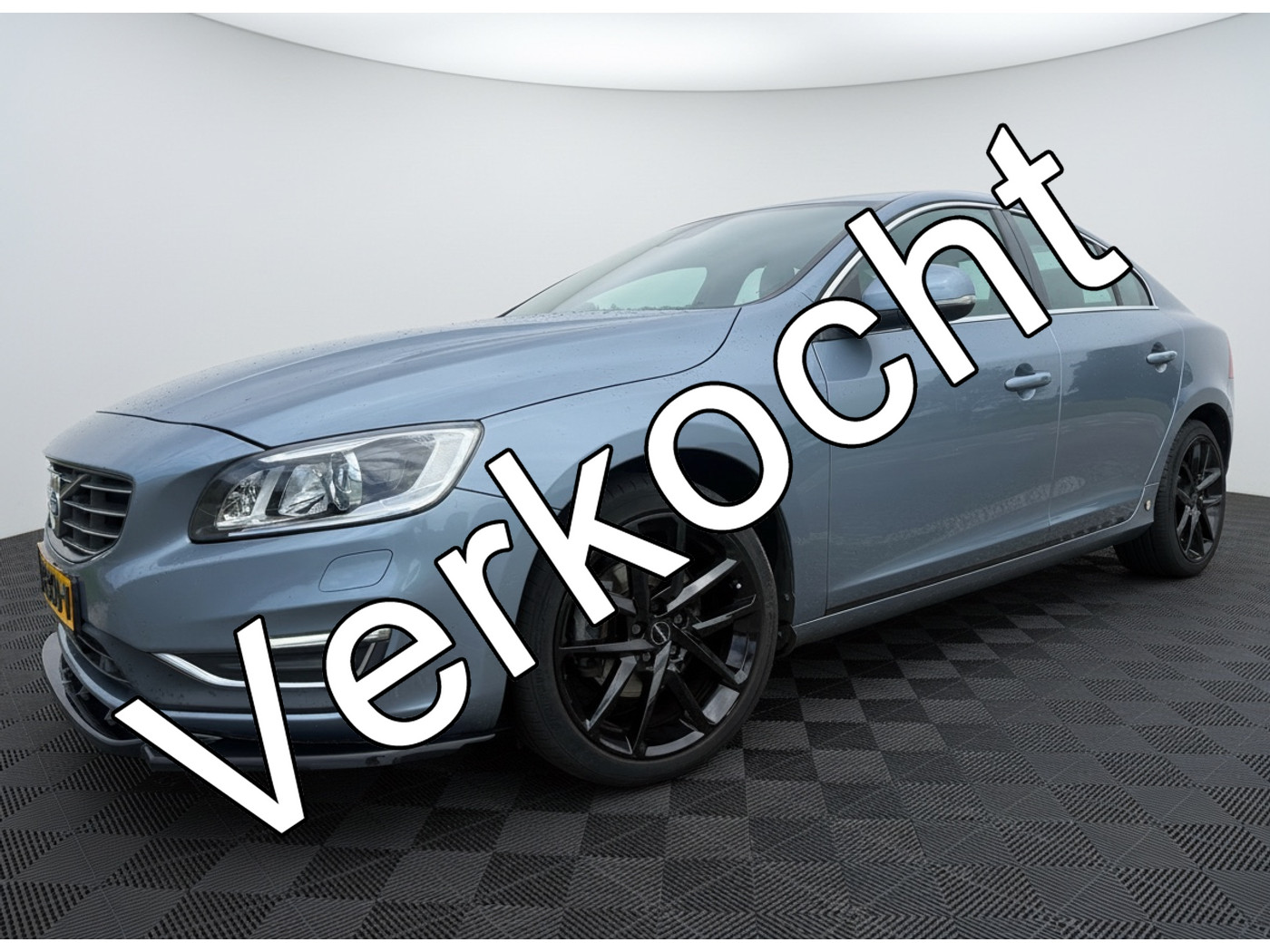 Volvo S60 2.0 T3 Nordic+ Luxury-line, 2017 - voorkant
