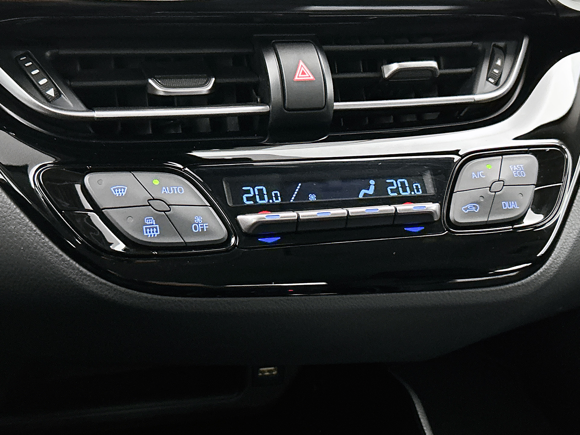 Foto van Toyota Toyota C-hr
