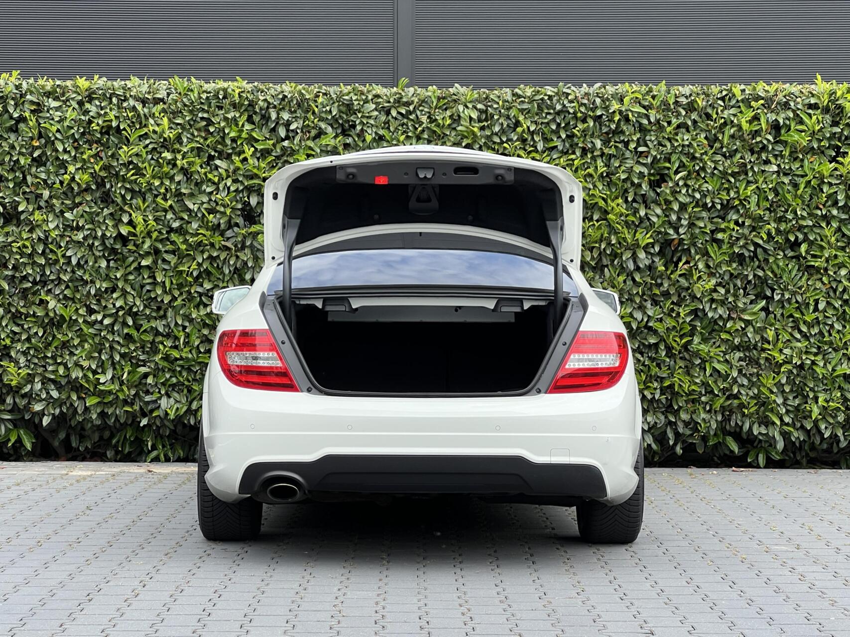Foto van Mercedes-Benz C 180