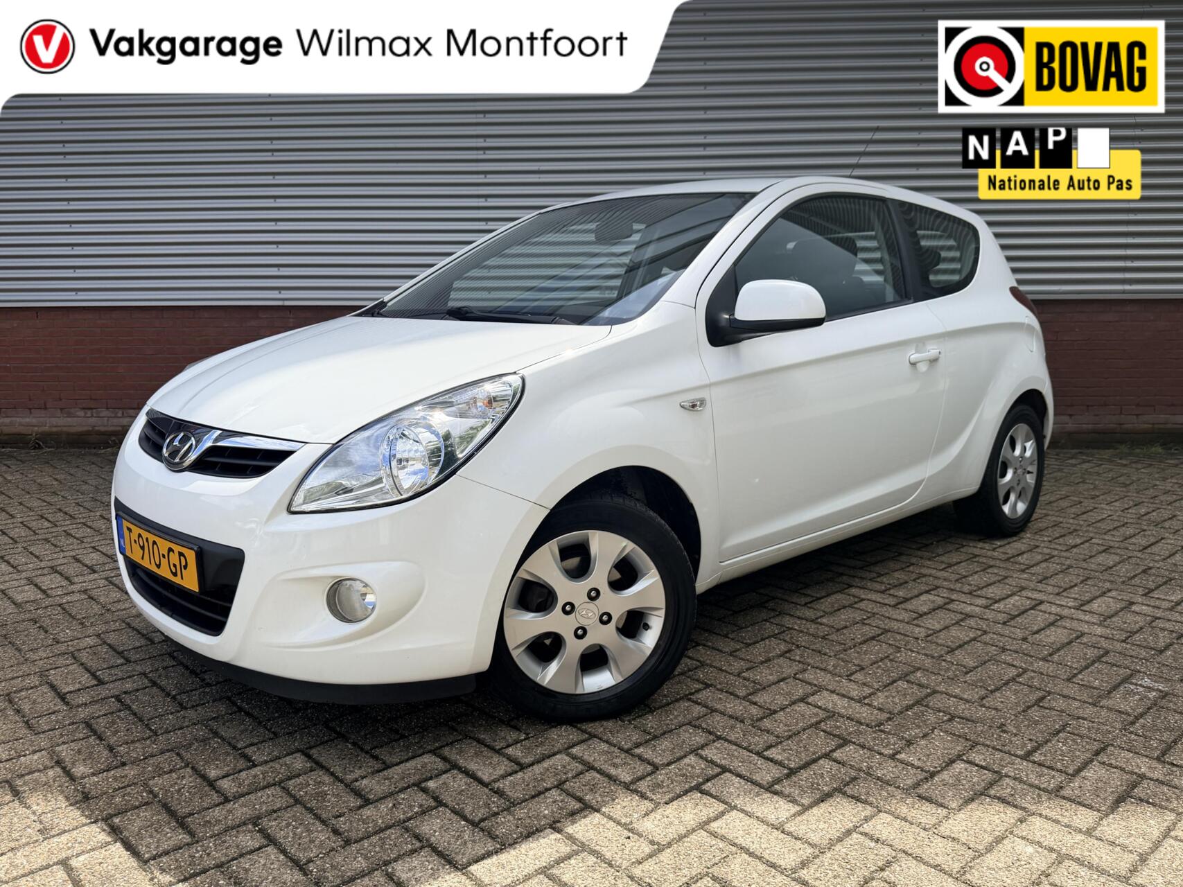 Hyundai I20 1.2i i-Motion|Airco|Lage km stand!|Centrale deurverg.|L.M. wielen 2010 - voorkant
