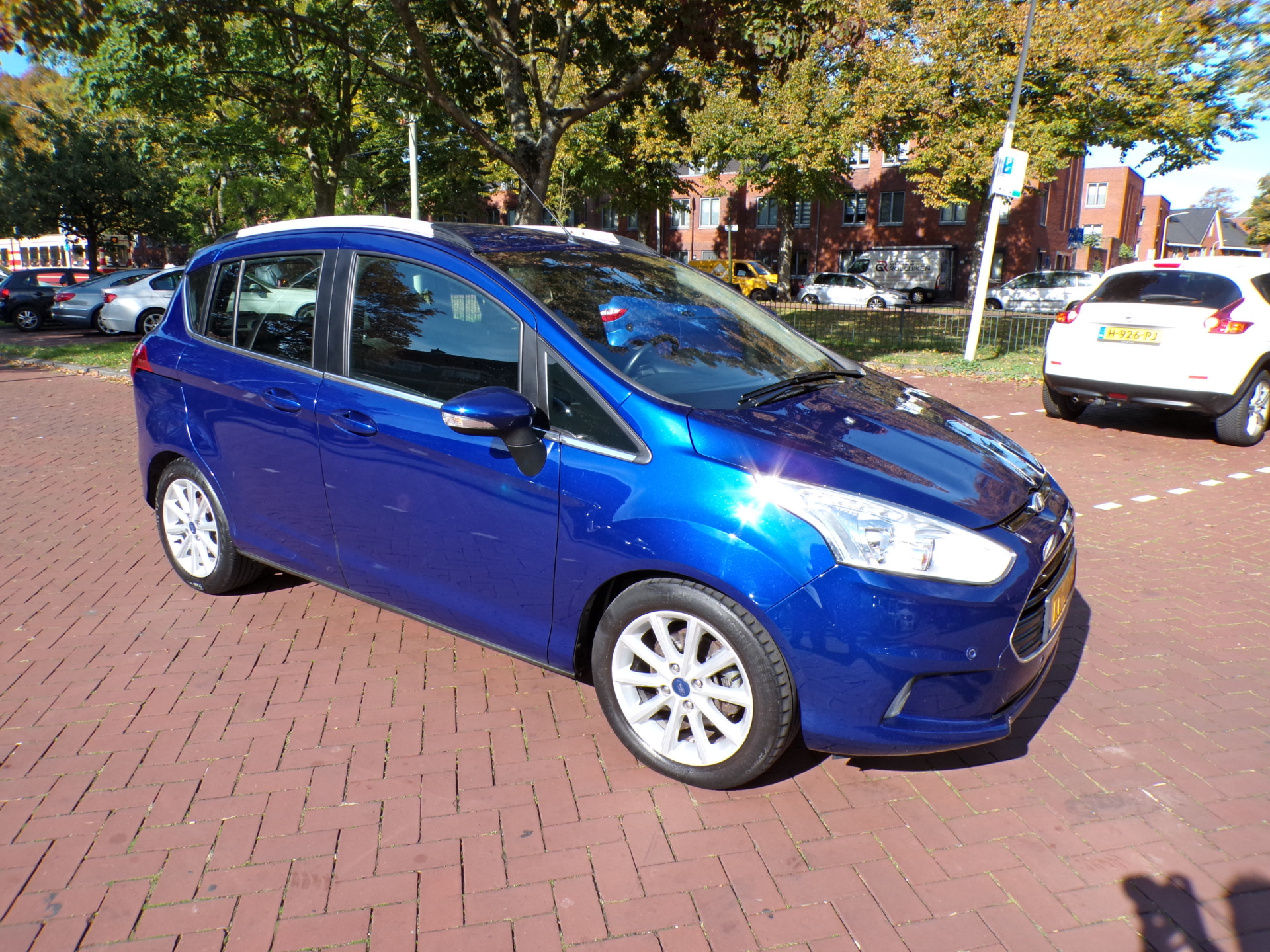Foto van Ford B-max