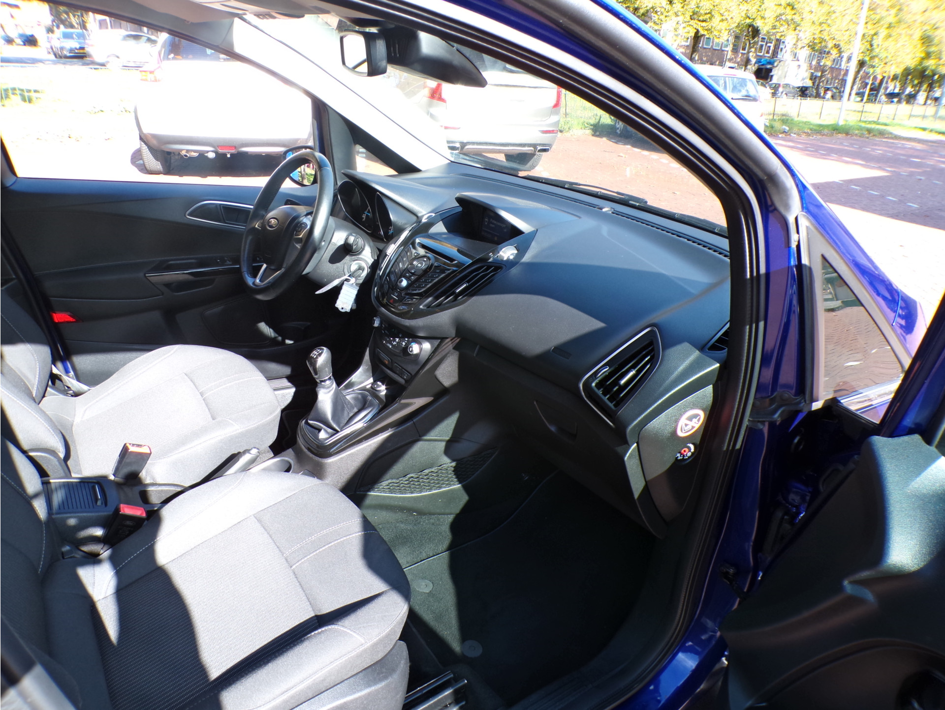 Foto van Ford B-max