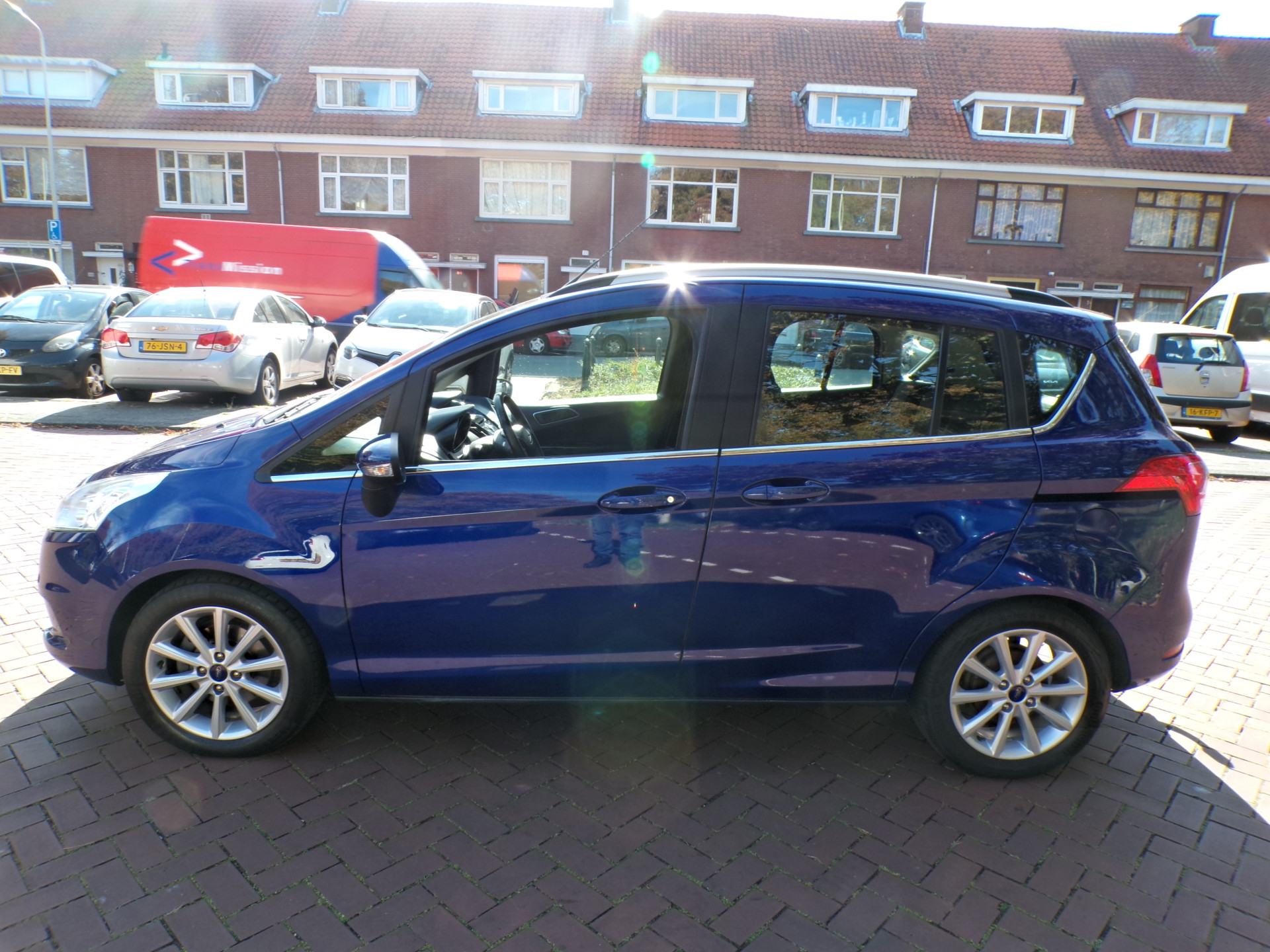 Foto van Ford B-max