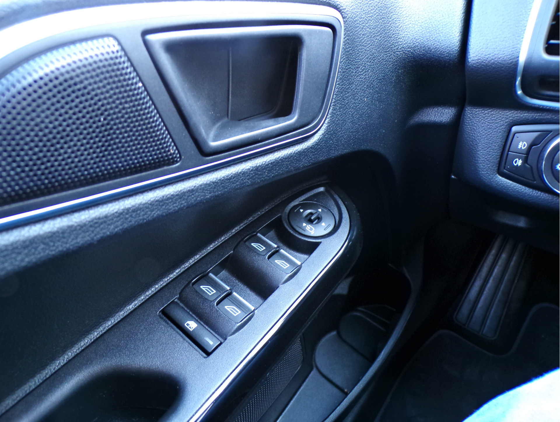 Foto van Ford B-max