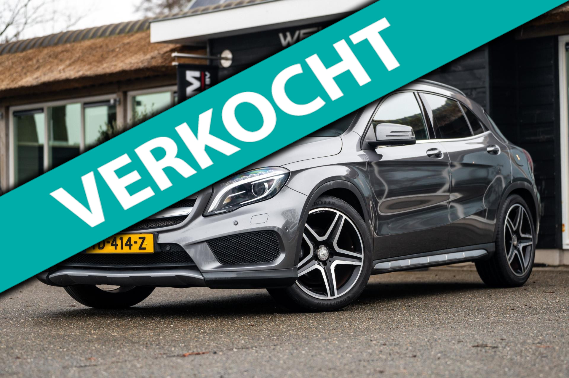 Mercedes-Benz Gla 180 AMG Night Edition Plus I  I 100% onderhouden bij de dealer I 2016 - voorkant